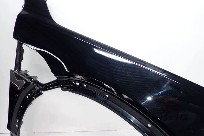 AUDI Q8 E-TRON fender right front front