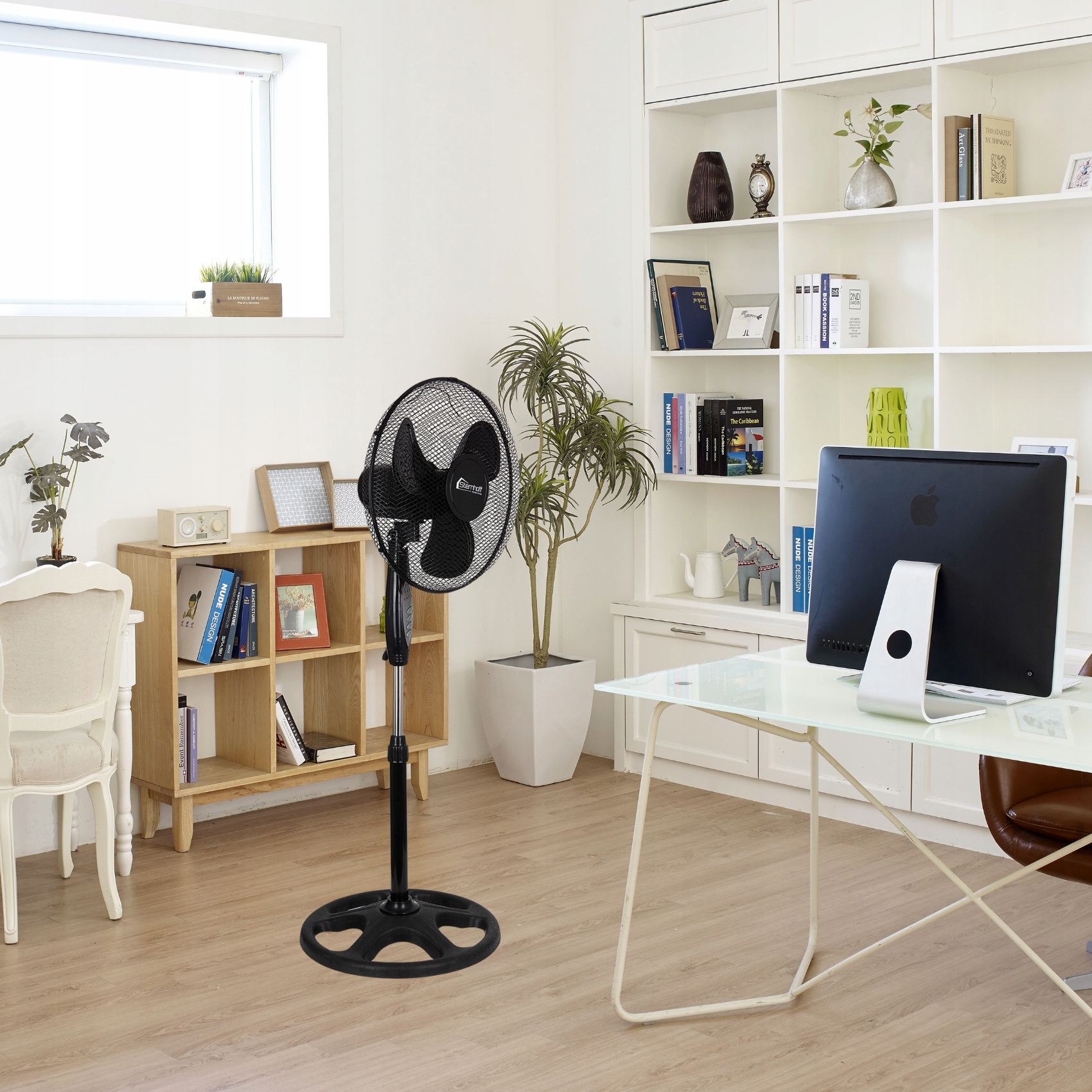 MOCNY WENTYLATOR STOJĄCY PODŁOGOWY WIATRAK REGULOWANY OBROTOWY TIMER PILOT Zasilanie sieciowe