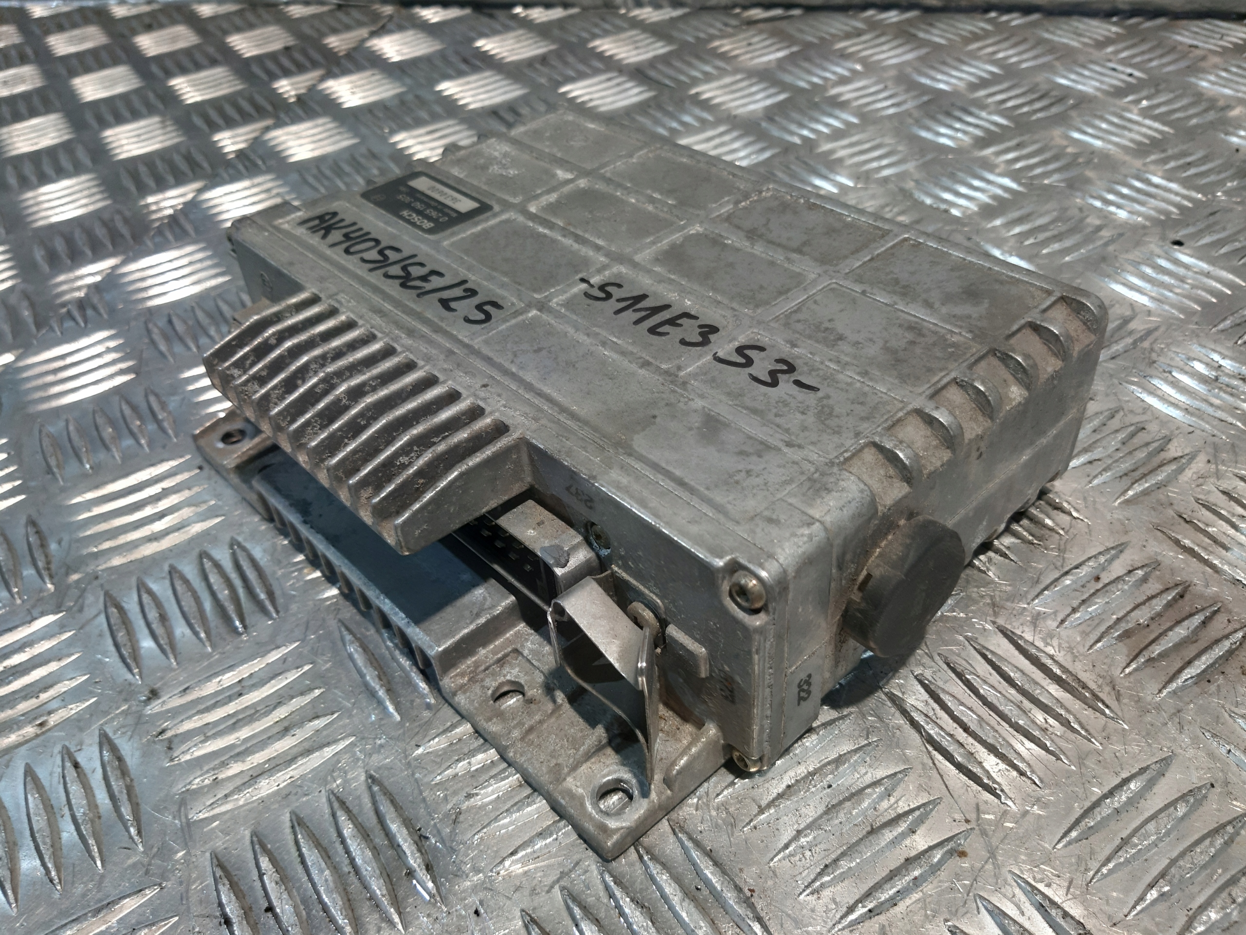 control unit ABS/ASR BOSCH 0 265 150 305