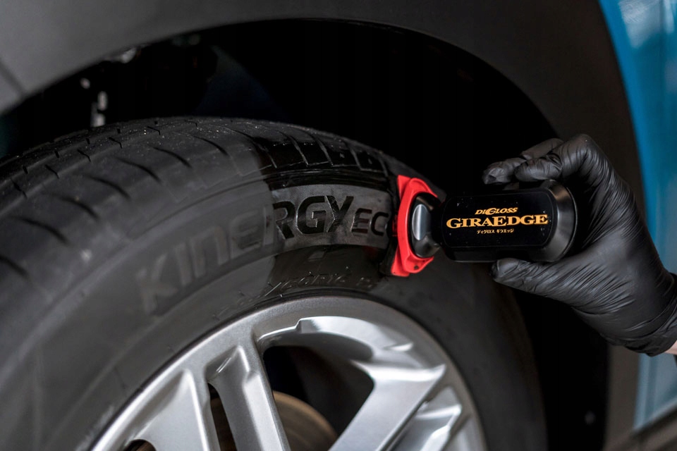 Dressing do opon SOFT99 DIGLOSS GIRAEDGE Preparat do opon Producent Soft99