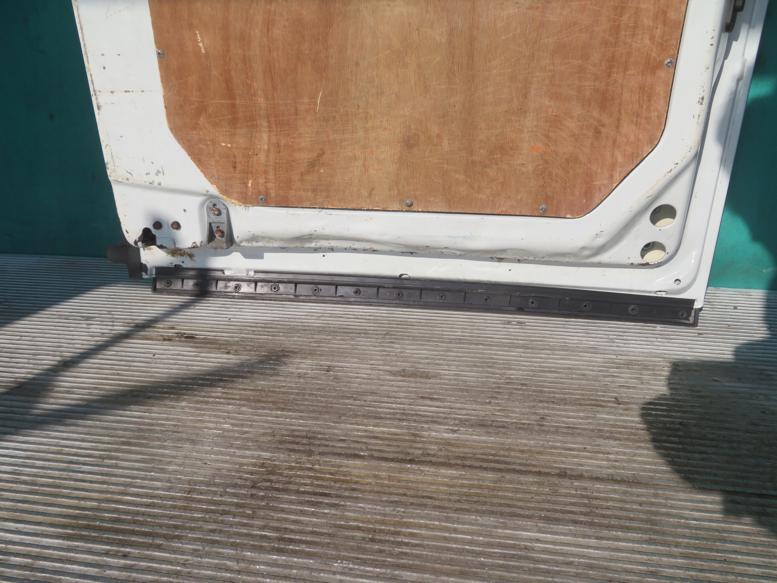 Tür links heck IVECO DAILY 06