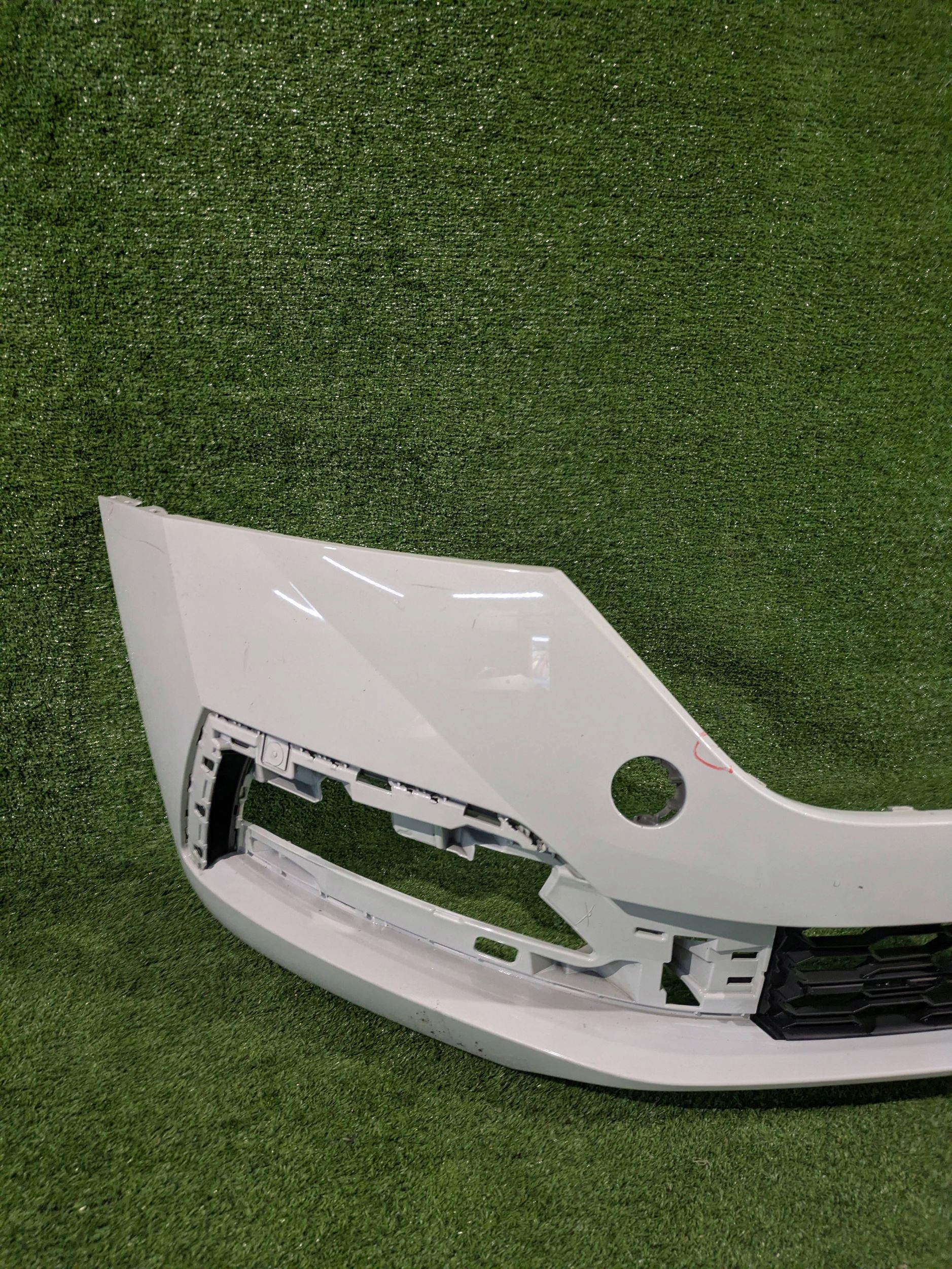 front bumper front SKODA OCTAVIA IV 20- NR.8732