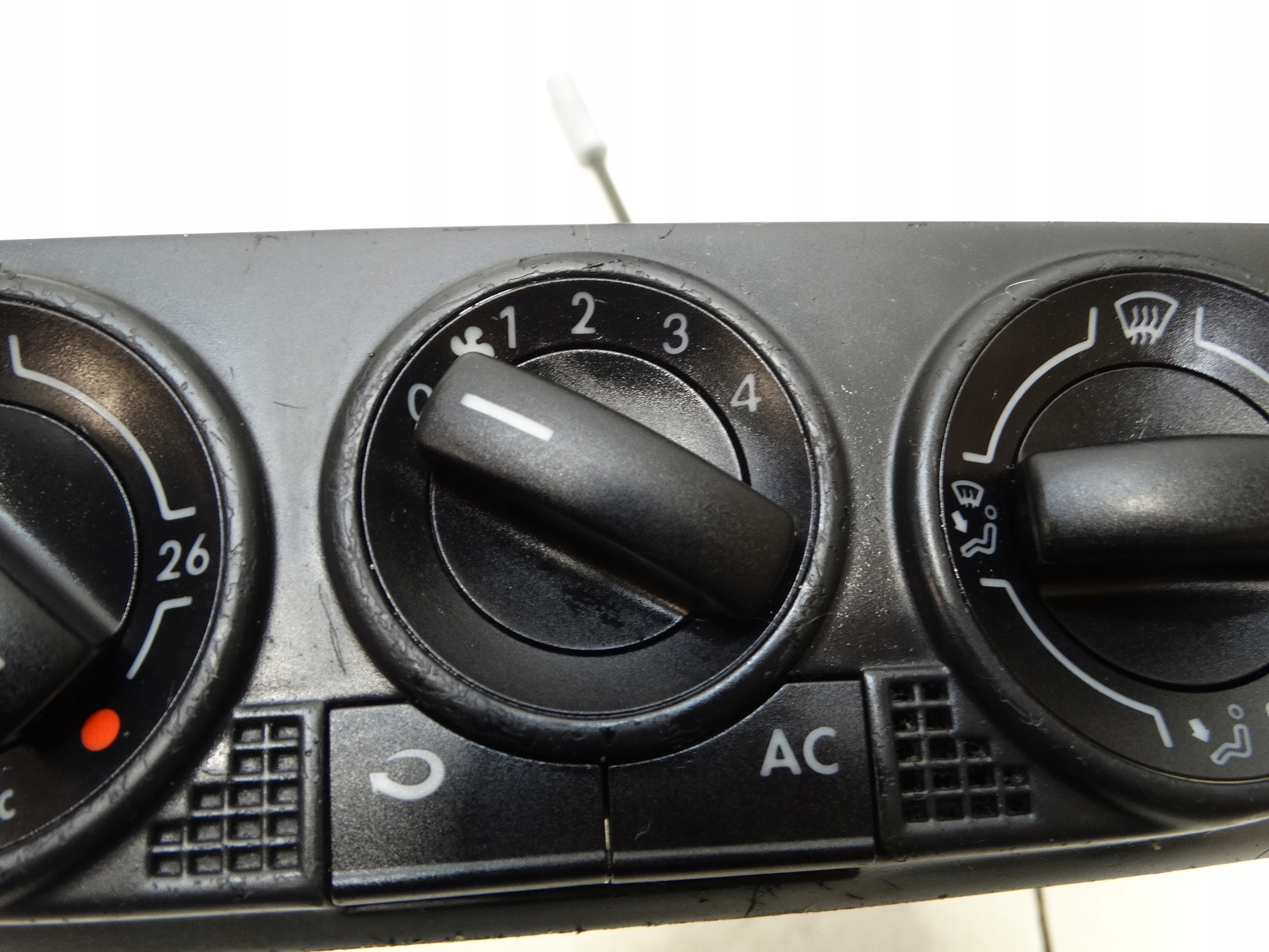 Unite commande clima Bouches buses VOLKSWAGEN POLO IV 9N 6Q0820045G