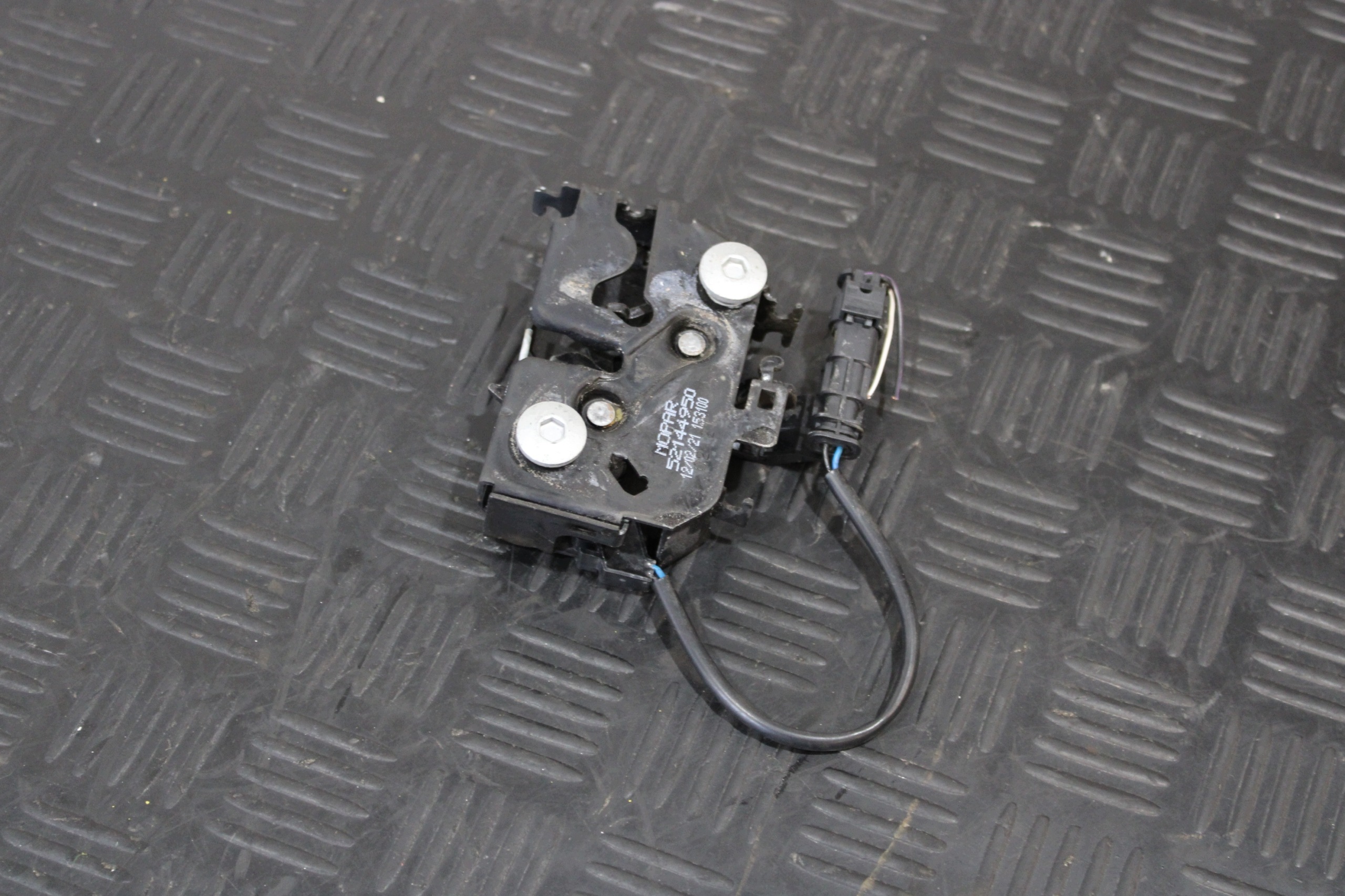 bonnet latch lock left 52144950 JEEP RENEGADE 1.0T