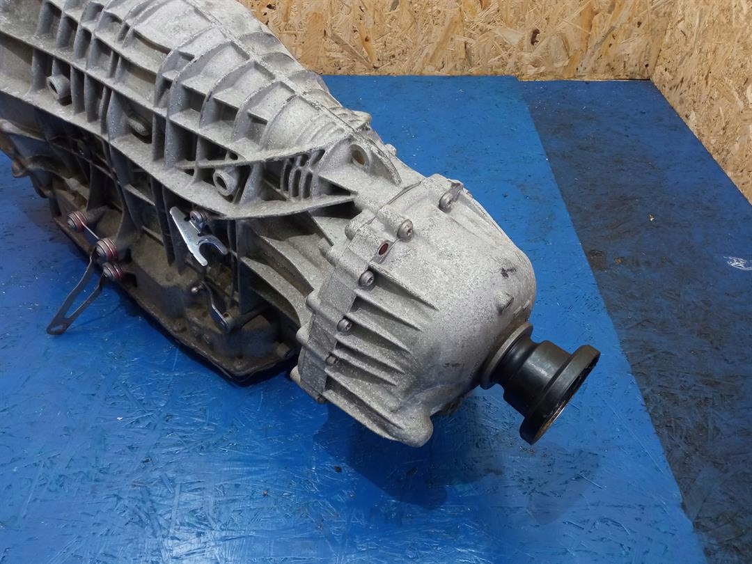 SKRZYNIA BIEGÓW PORSCHE PANAMERA 970 4.8 970321105 Producent części Porsche