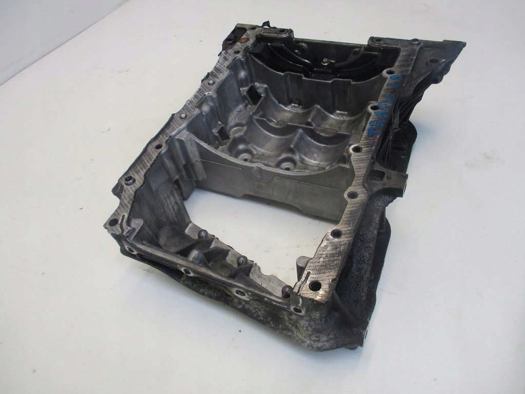 PODSTAWA MISKI OLEJOWEJ RENAULT TRAFIC 2.0 DCI Typ silnika Diesel