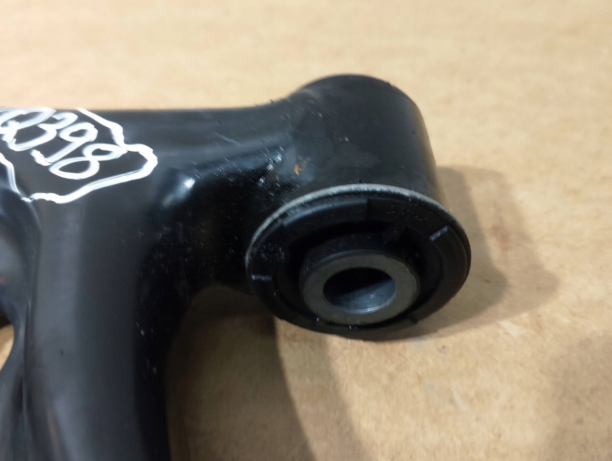 Ford Focus MK4 arm front left JX613A424AFB (Q398)