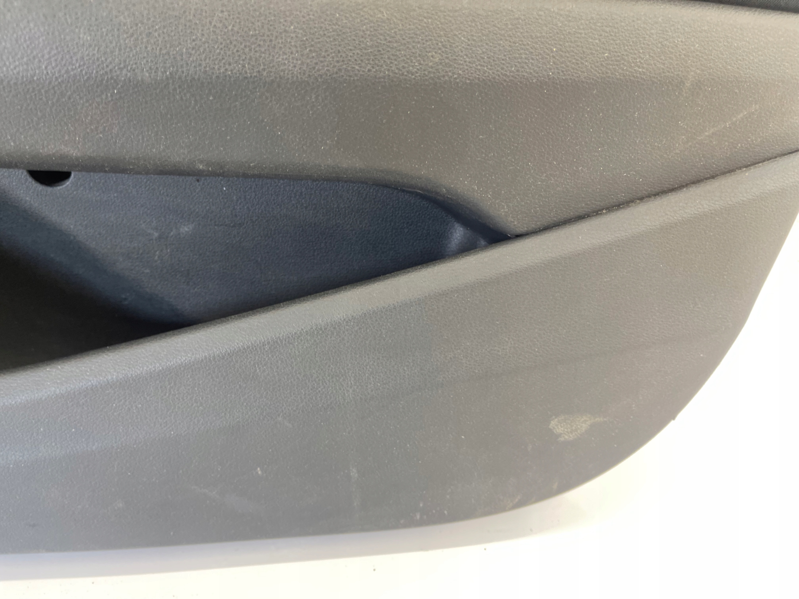 AUDI A4 B9 8W upholstery door front right side 8W0867118