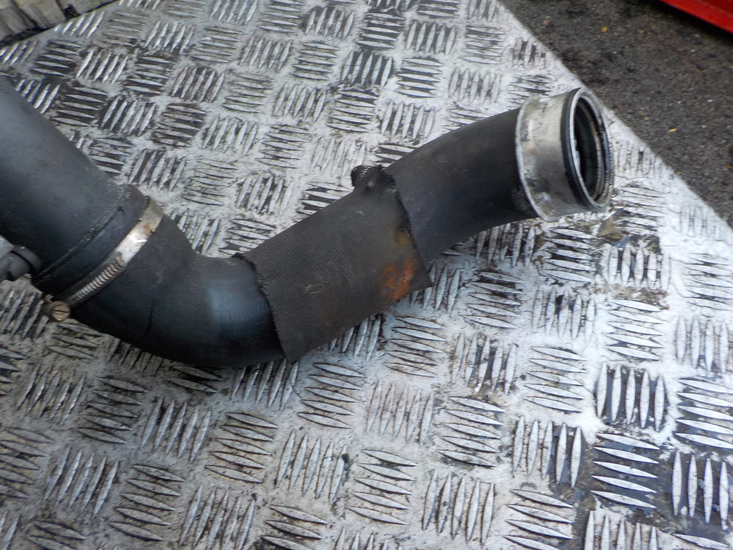 W211 2.2 CDI canalisation intercooler