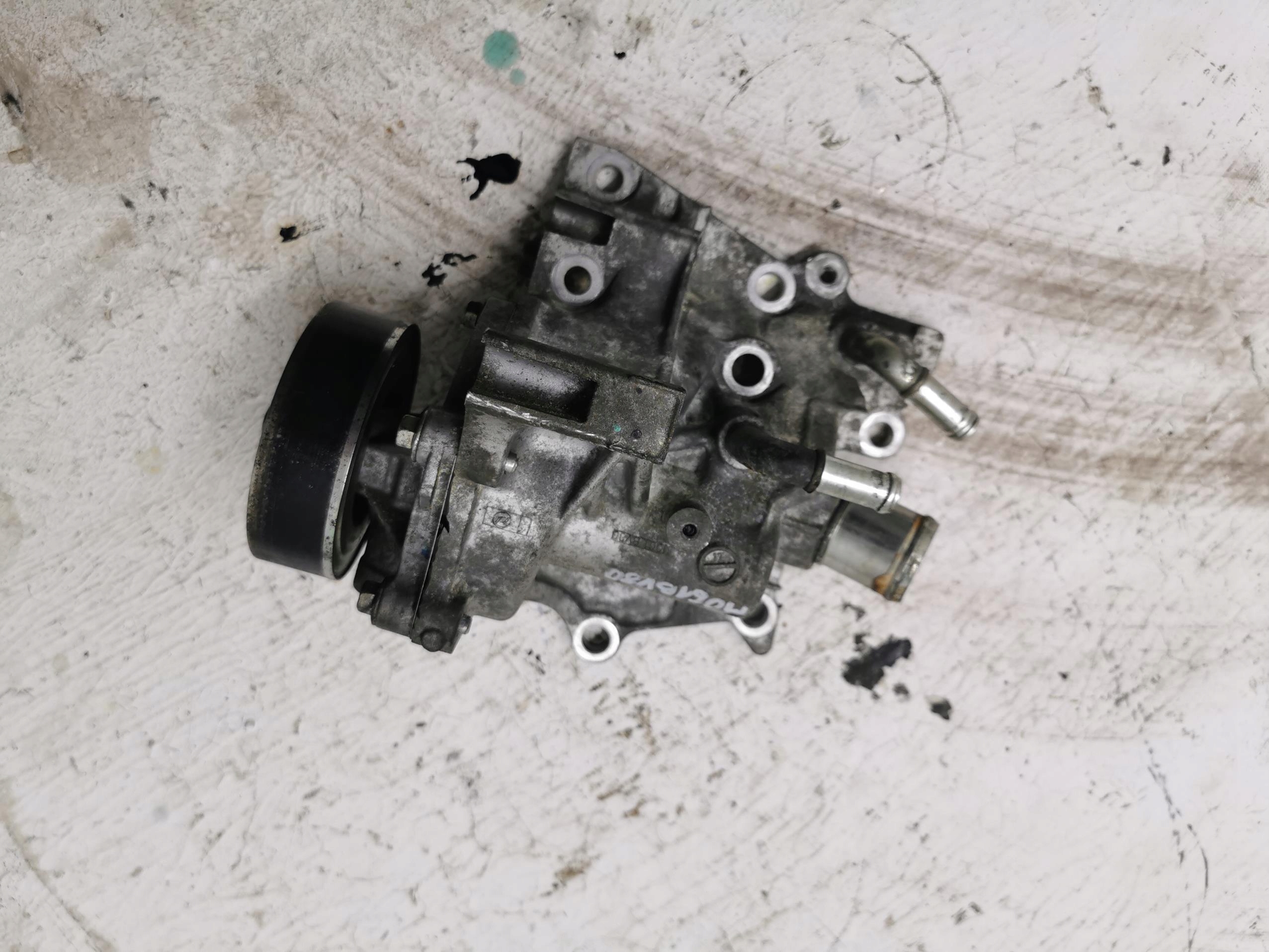 water pump NISSAN QASHQAI II 1.6 Dig-T 13