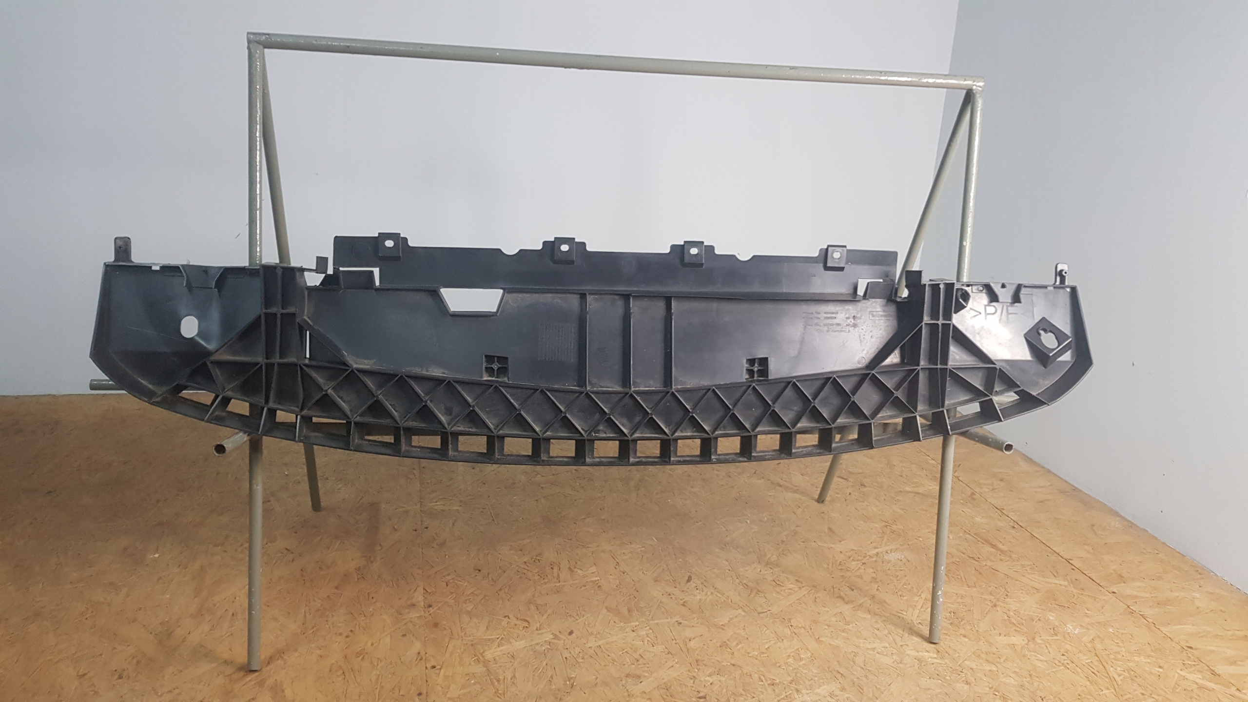 622357526R - RENAULT KANGOO 3 III НИЖНЯЯ ЗАЩИТА ПЕРЕДНЕГО БАМПЕРА