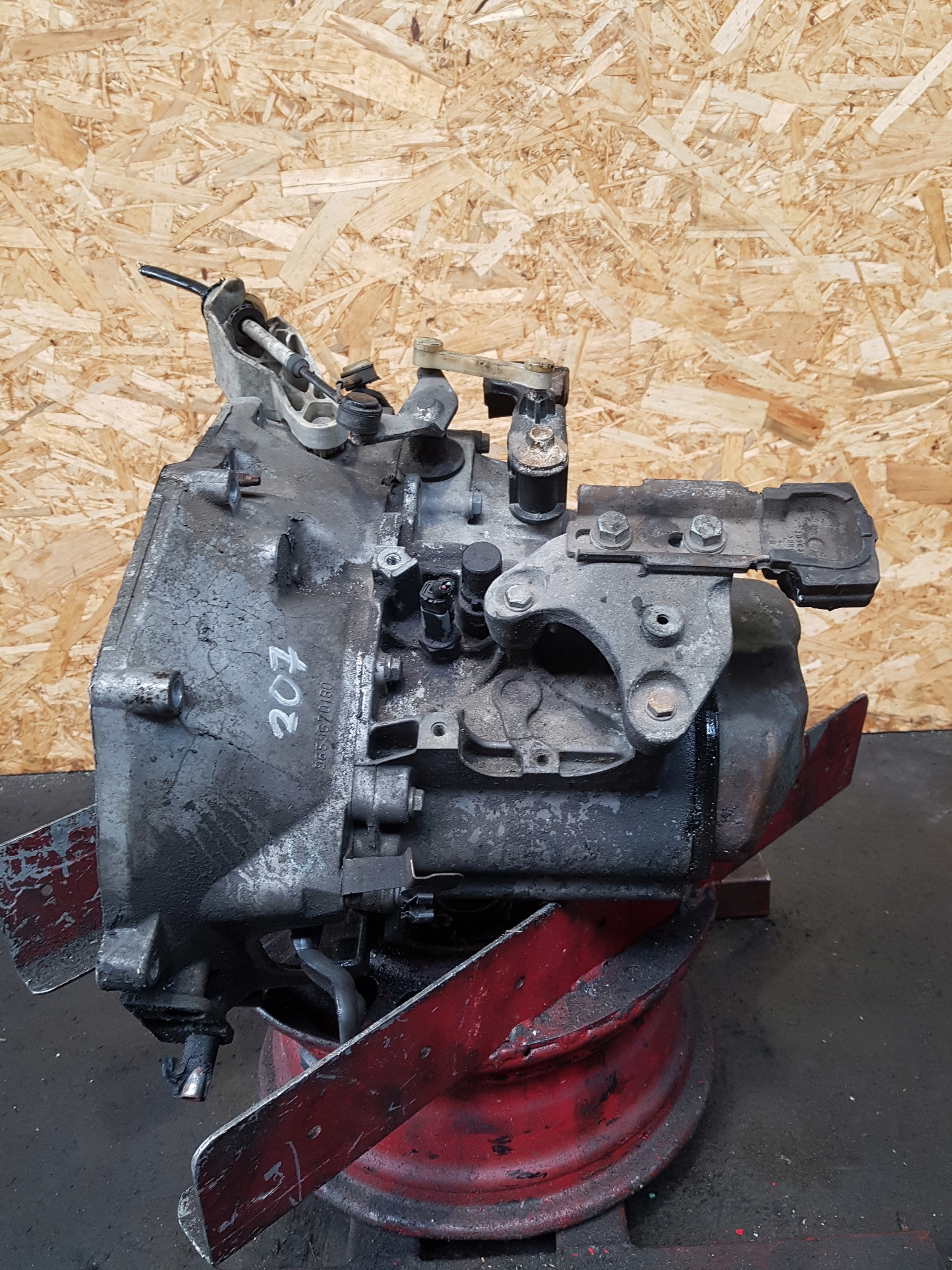 Getriebe MANUALNA PEUGEOT 207 20CQ74