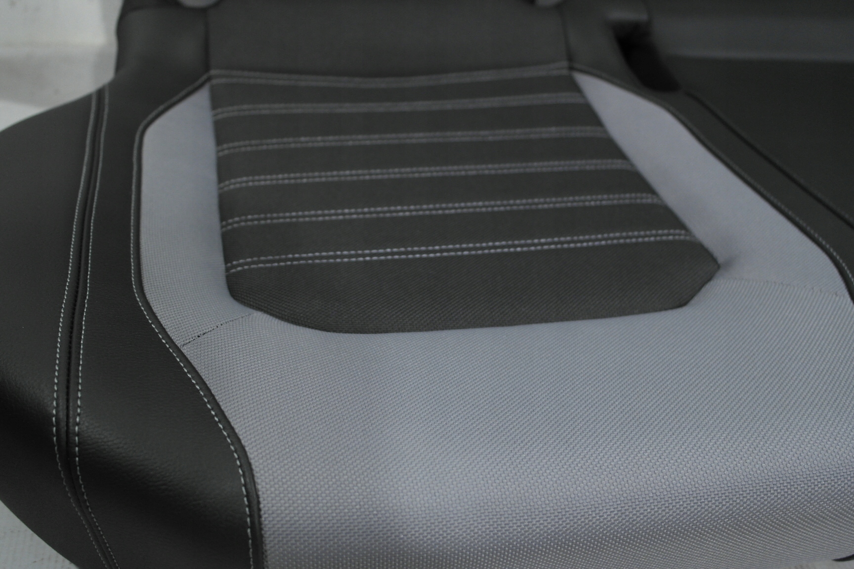 vw JETTA РЕСТАЙЛИНГ 5C6 Салон комплект кресла