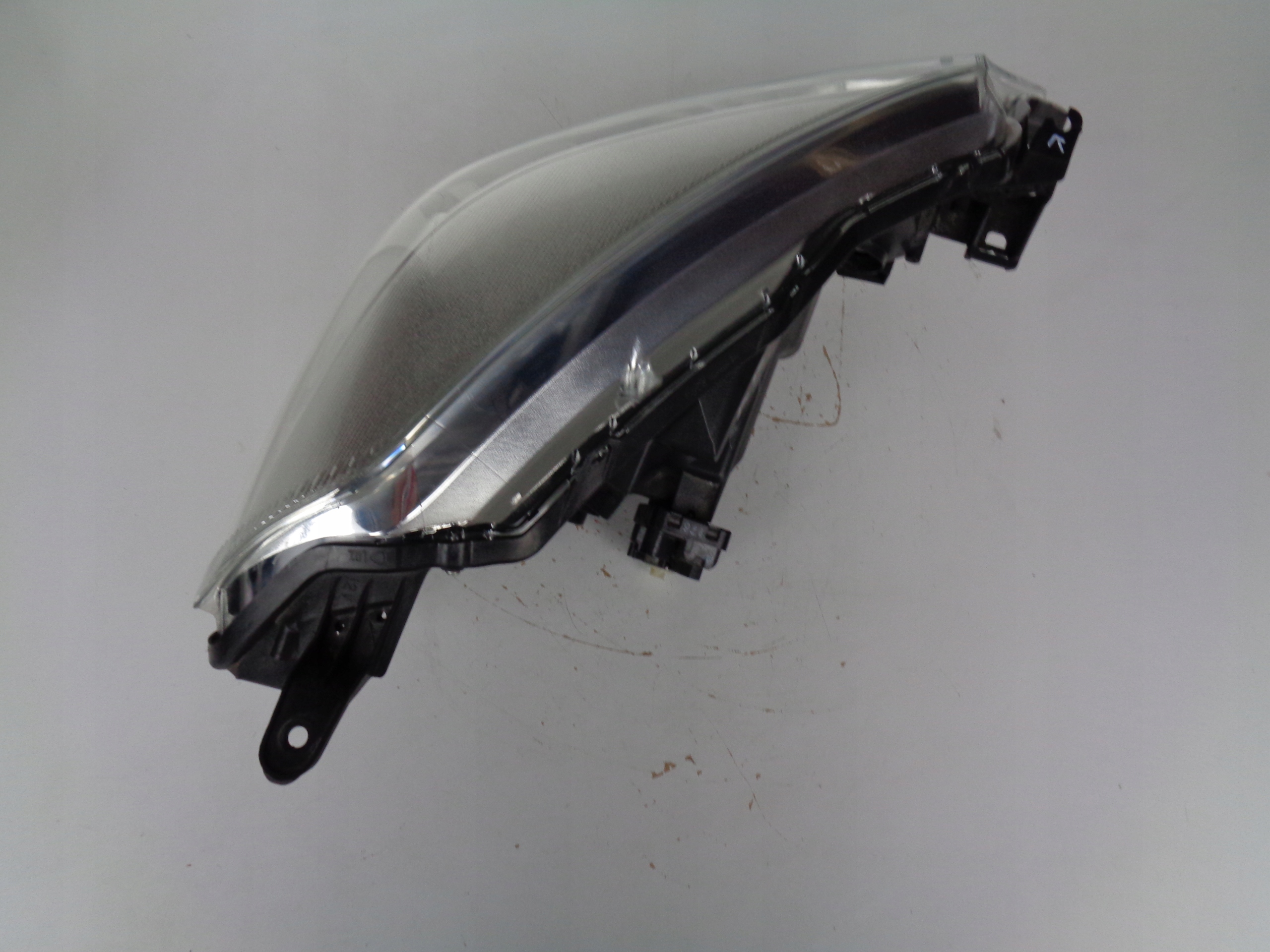light left REFLEKTOR TOYOTA YARIS III 11-14