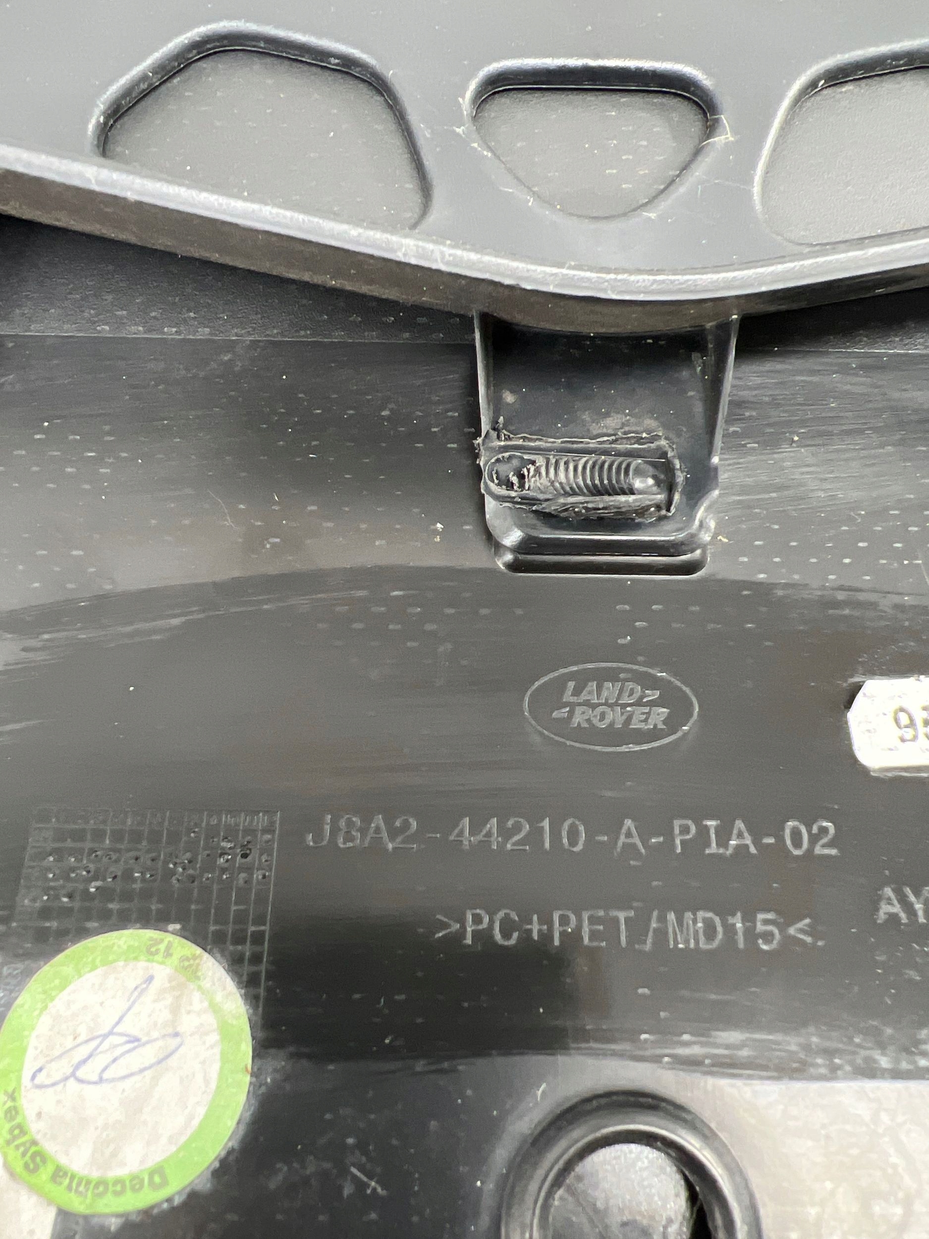 LAND ROVER oe J8A2-44210-A спойлер
