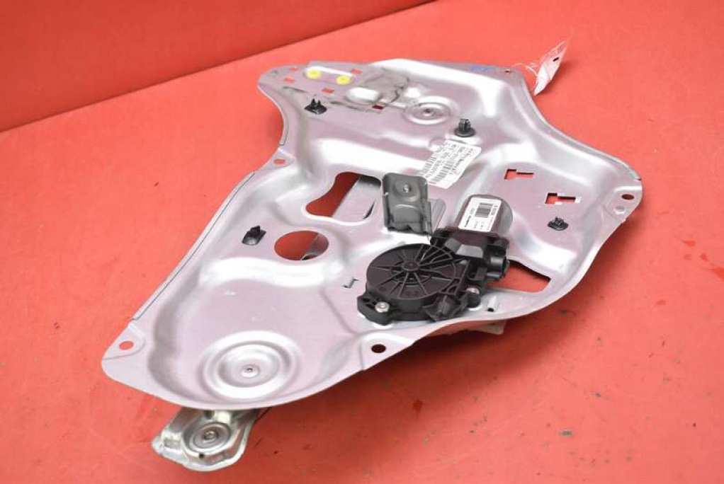 PODNOŚNIK SZYBY PRAWY TYŁ 83480-2Y010 HYUNDAI IX35 09-13