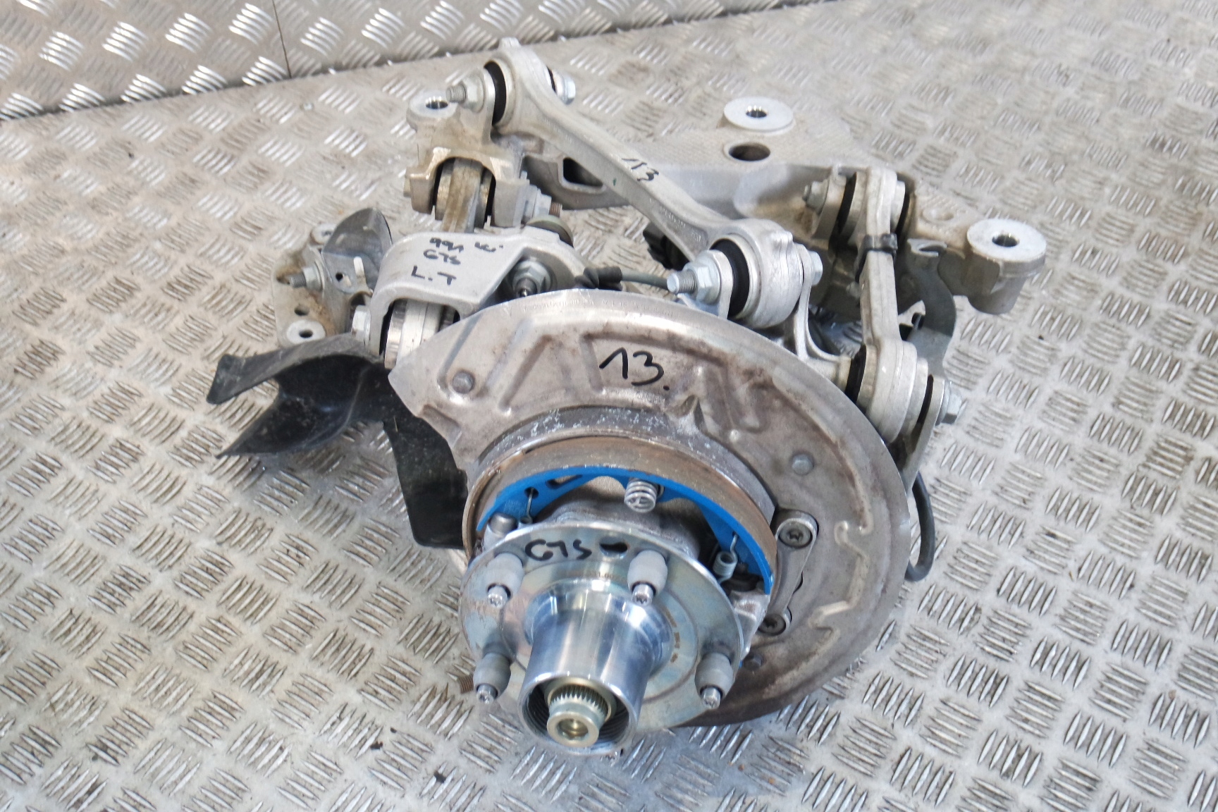 ПОДВЕСКА ЛЕВАЯ ЗАДНЯЯ PORSCHE 991LIFT 4S CENTRAL