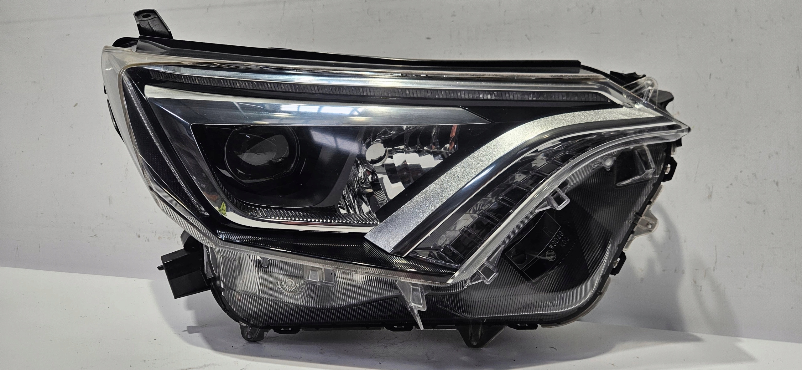 light right front LED TOYOTA RAV4 LIFT 15- original