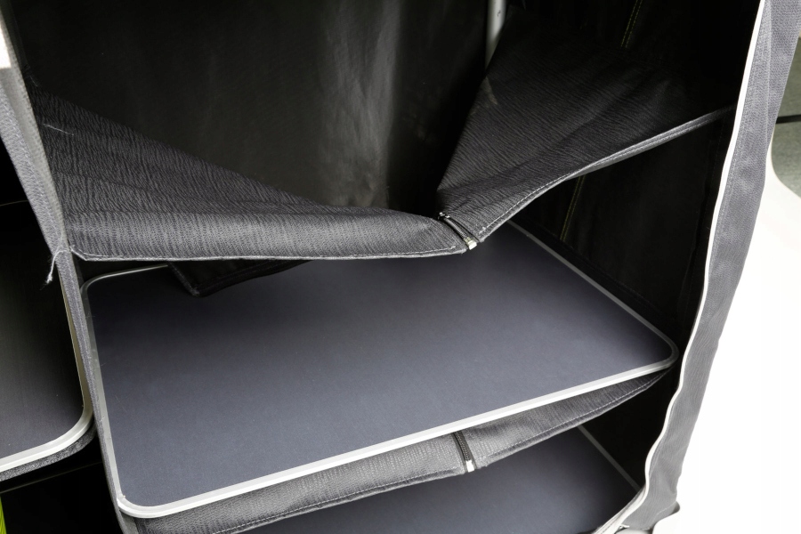 SZAFKA SKŁADANA TURYSTYCZNA BRUNNER AZABACHE CT Kolor dominujący czarny