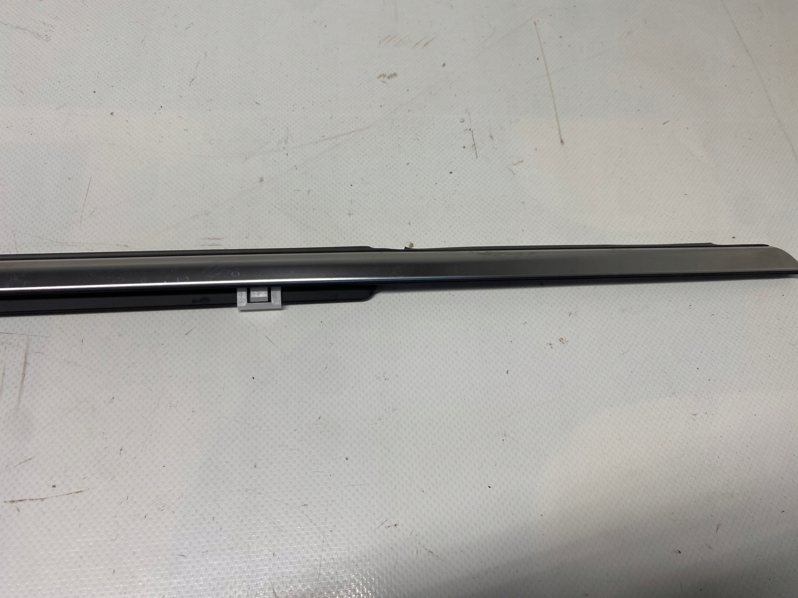 KIA XCEED X CEED moulding door PARAPET CHROM right front front 17-25