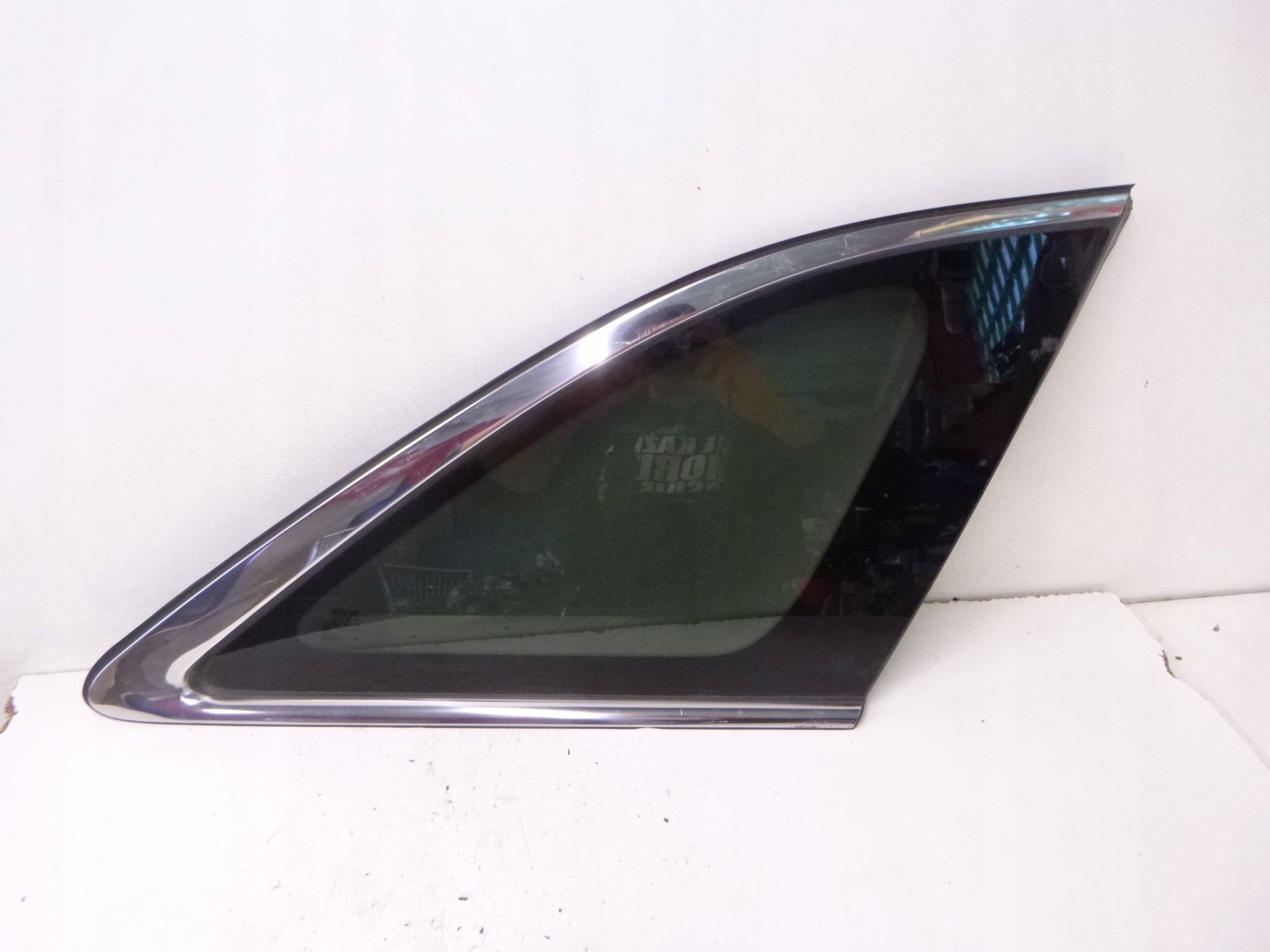 window side bodywork right trojkat Kia Sorento III 14-20r.