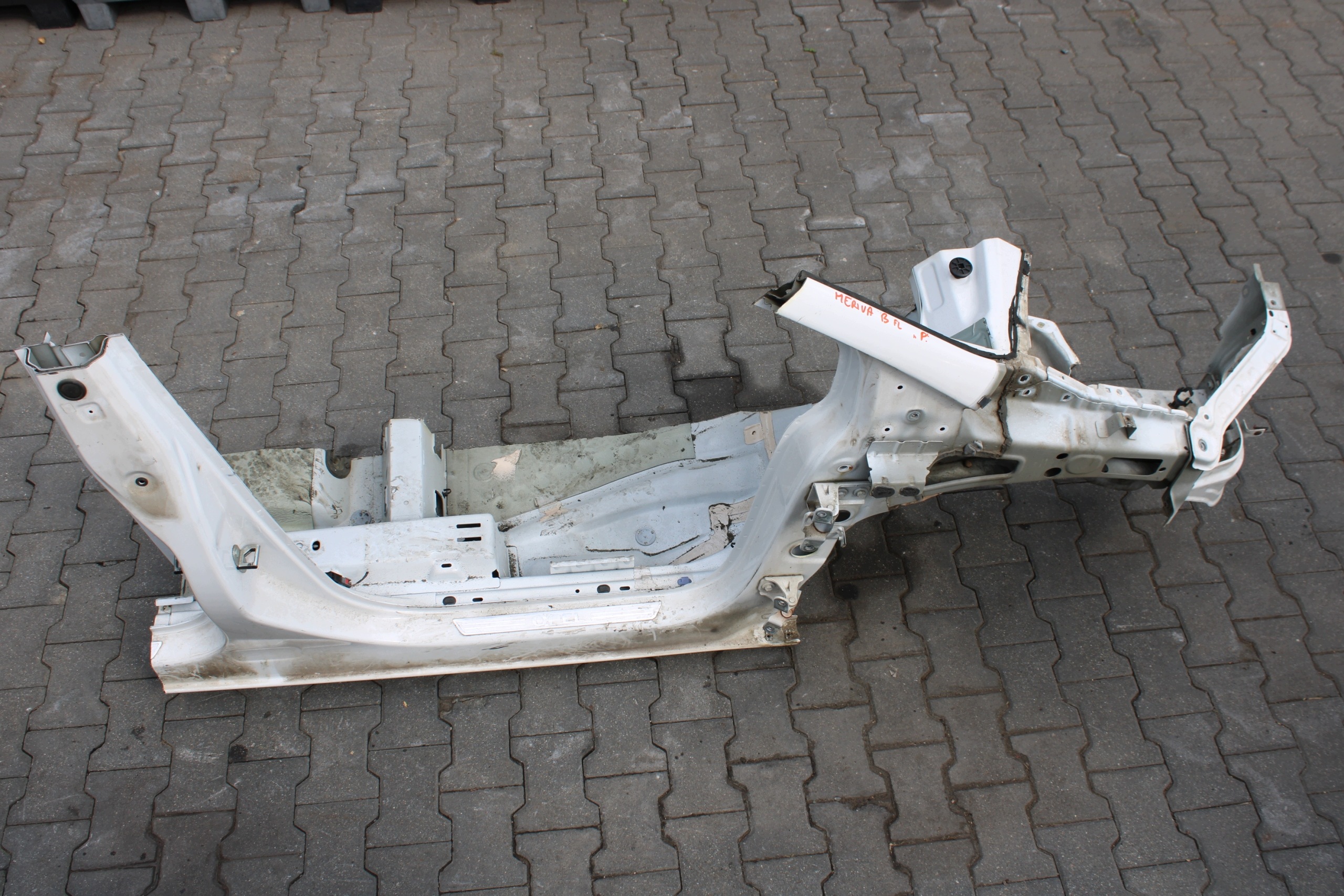 quarter right front right front OPEL MERIVA B LIFT 1.6 CDTI