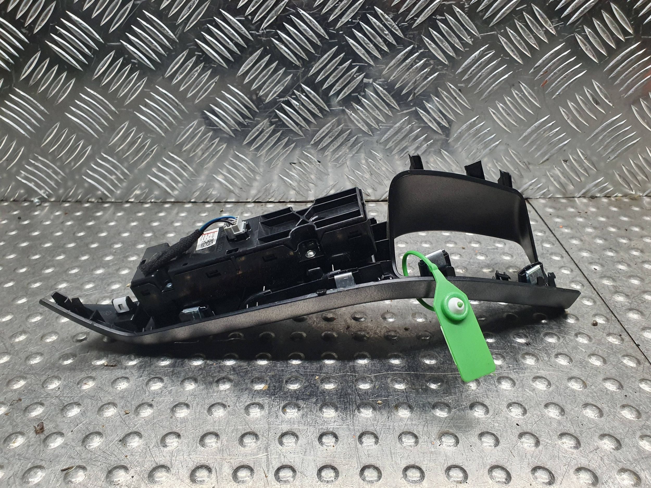PANEL window control switch left H1BT-14540-DC FORD FIESTA MK8 PUMA MK2