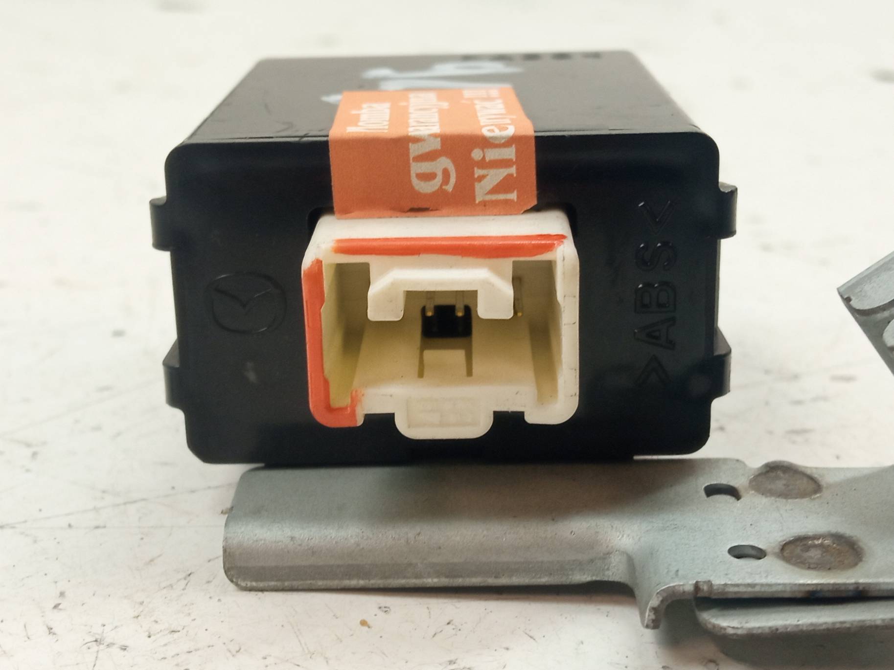 Module de la serrure X1T85675M Mazda 6 II (2007-2013)