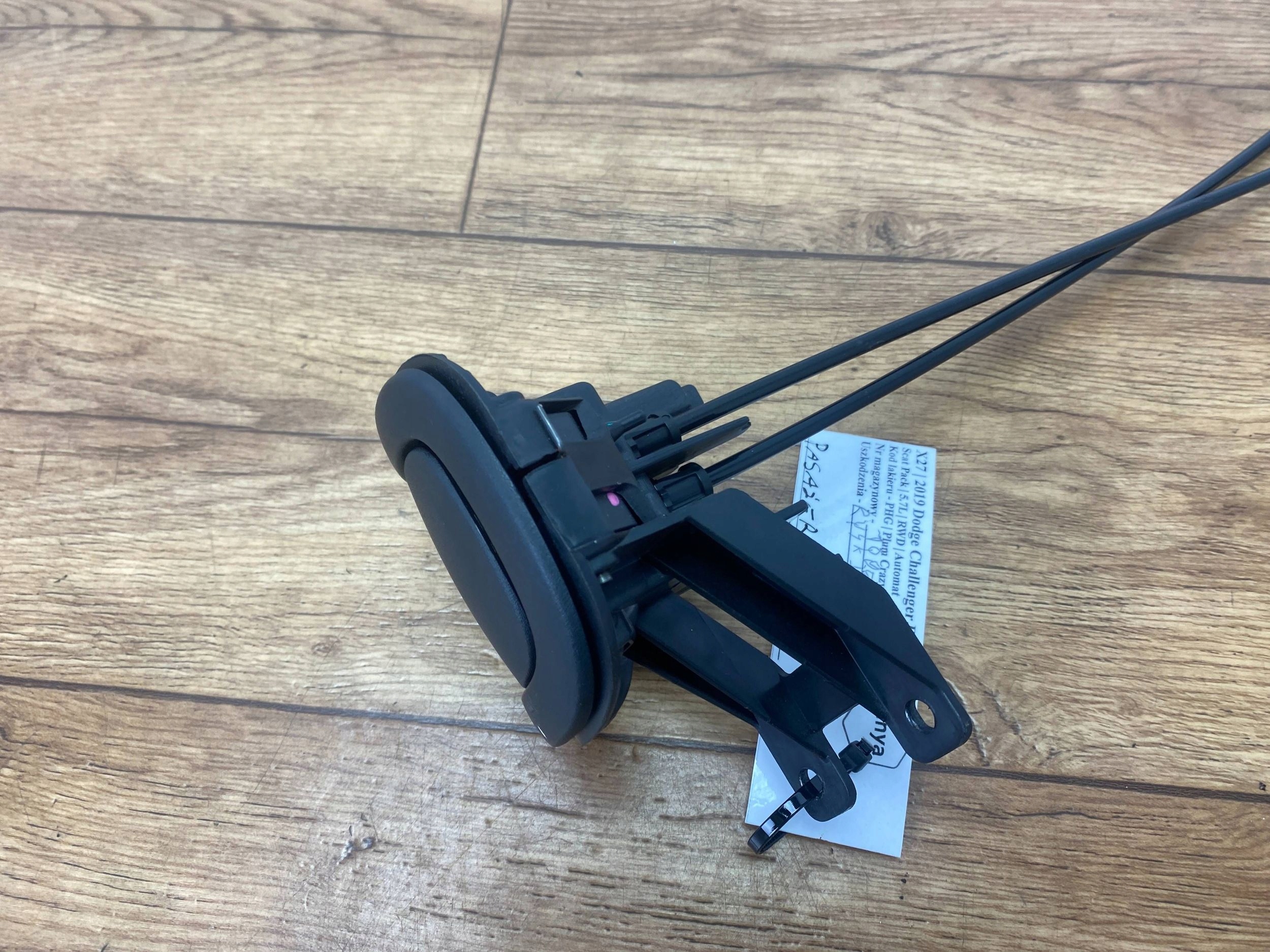 bracket handle seat Dodge Challenger 2015+