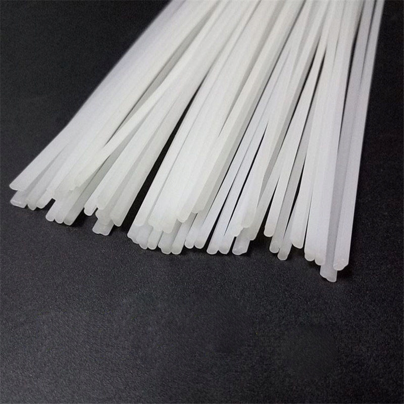 

Spoiwo Do Spawania Plastiku 2.5X5mm 1m Biały