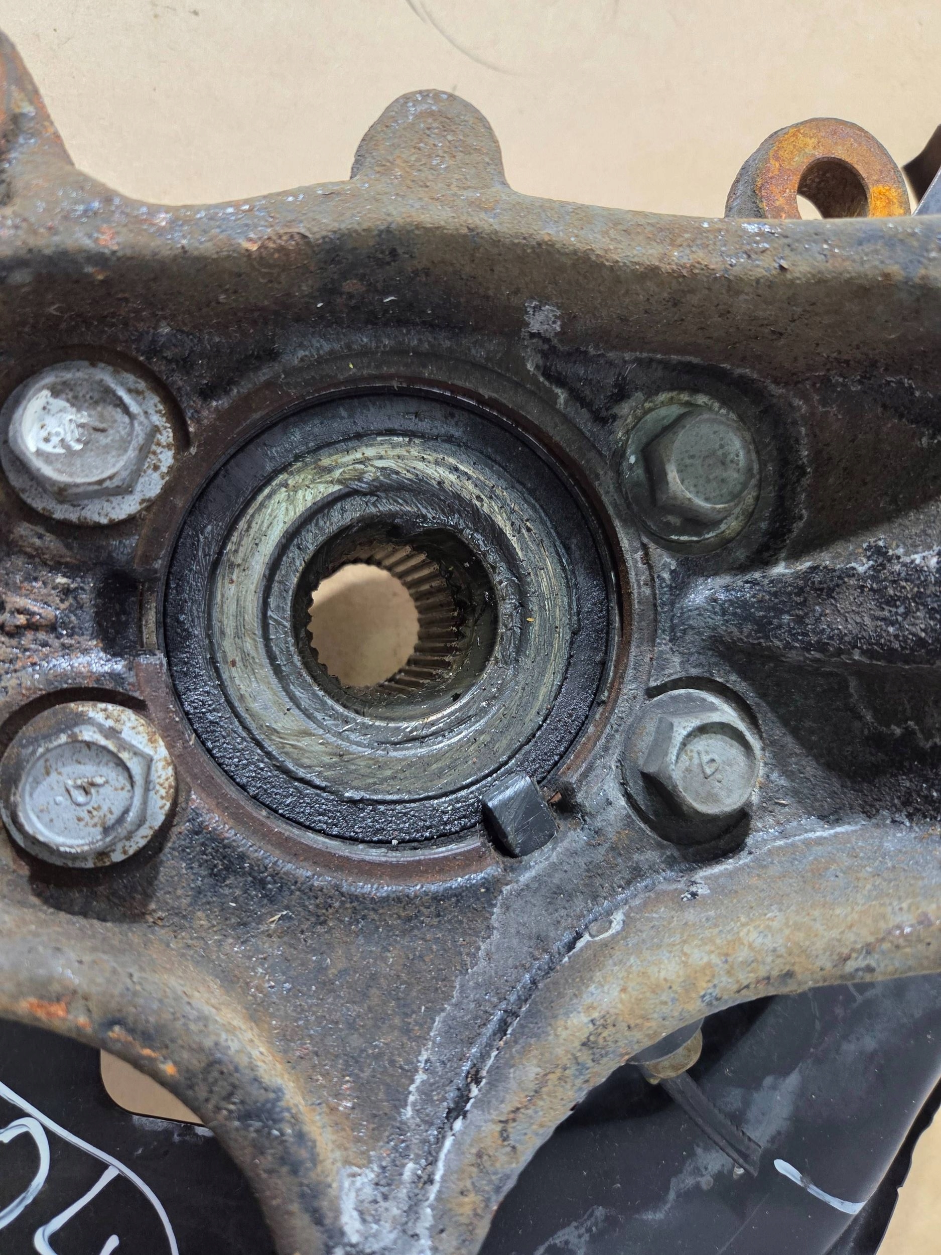 Nissan X-Trail T32 swing front right (A524)