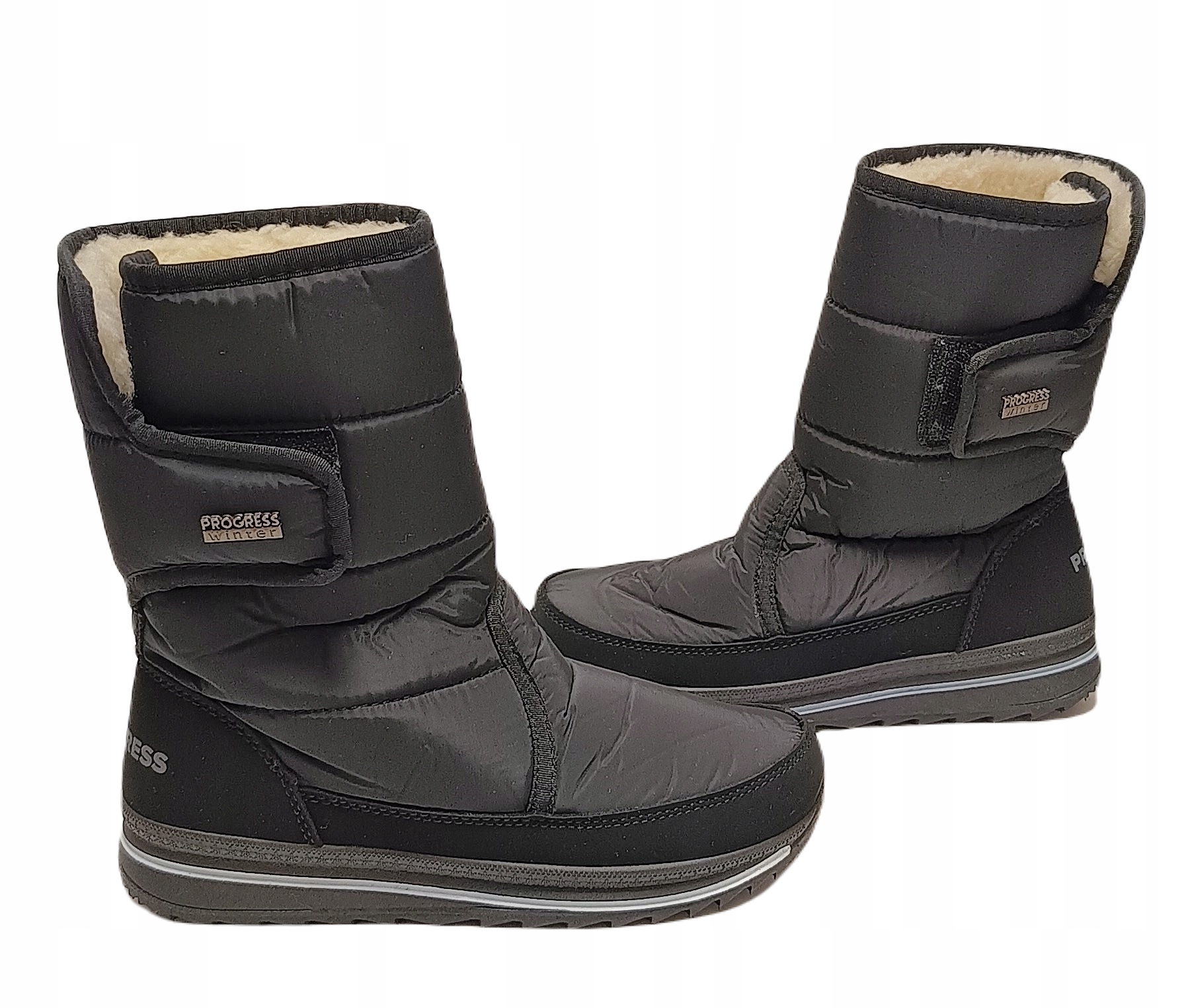 Pohodlné kotníkové boty zateplené na suchý zip Progress pr 3102 Blk Černá r36