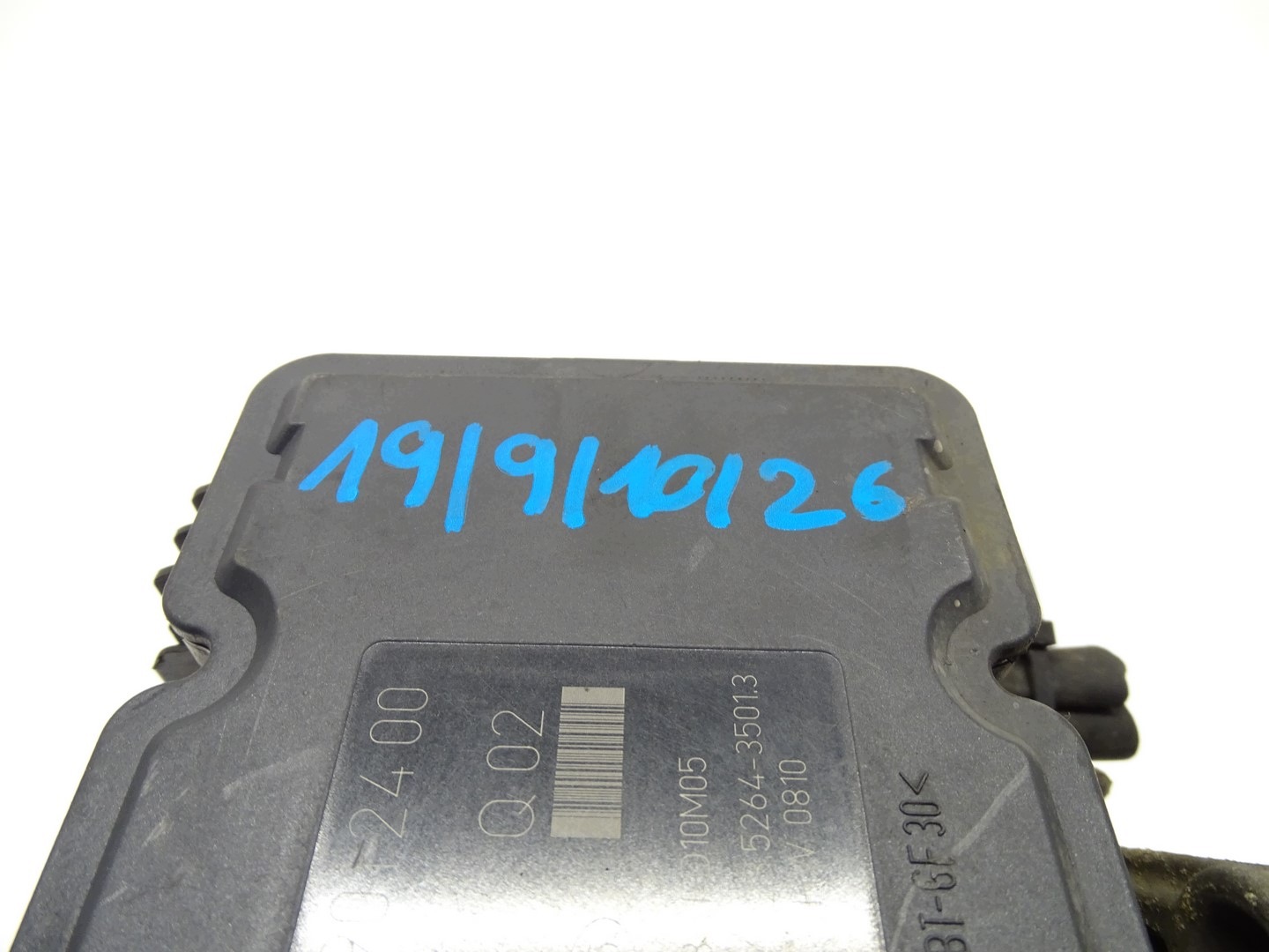 servo frein ABS MERCEDES W204 A2049012400 A2044311912