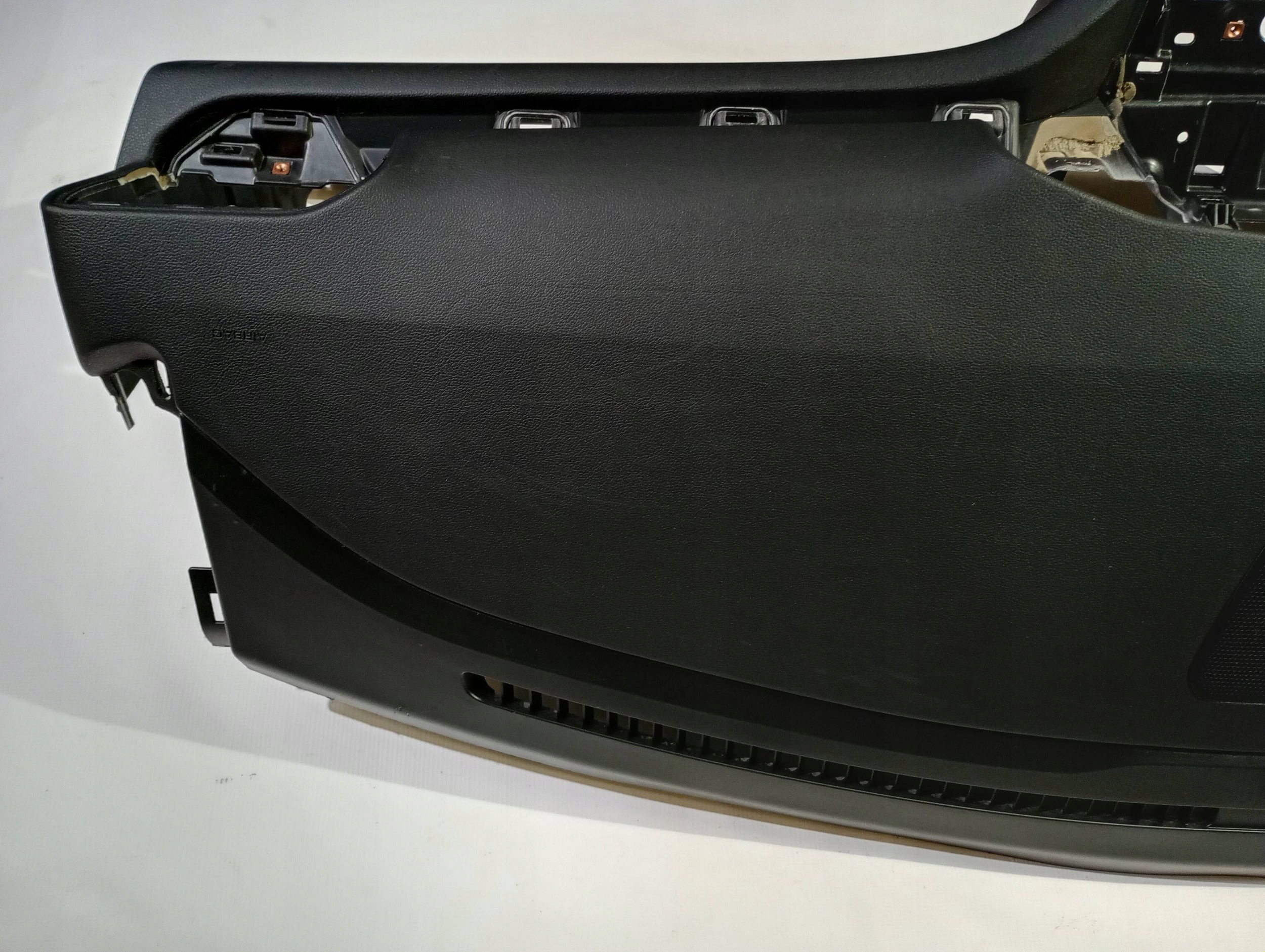dashboard instrument panel console cockpit airbag Ford Explorer VI 3.0 ST 2020