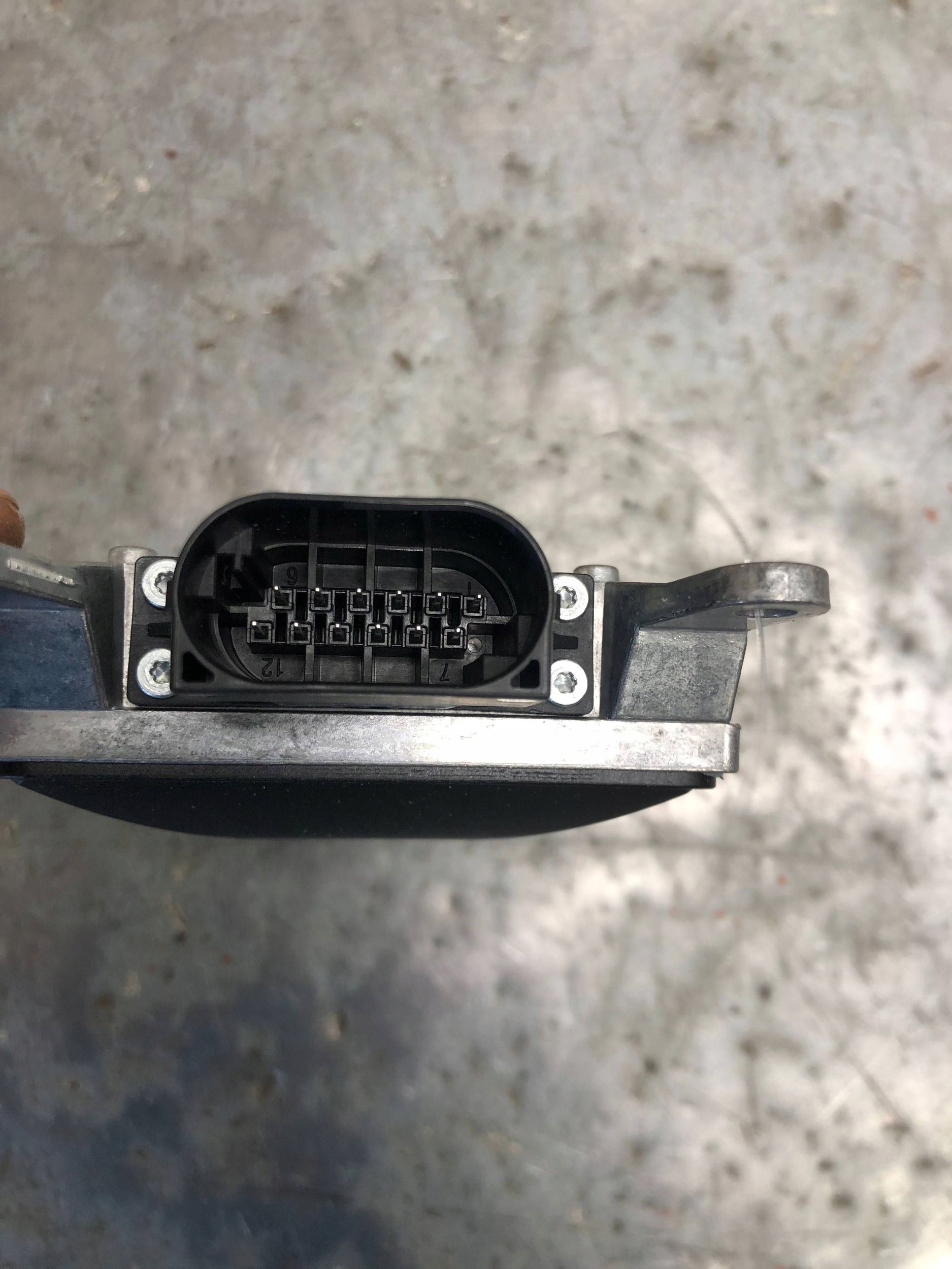 AUDI A8 D4 LIFT module RADAR sensor MARTWEGO POLA left rear part 4H0907566F
