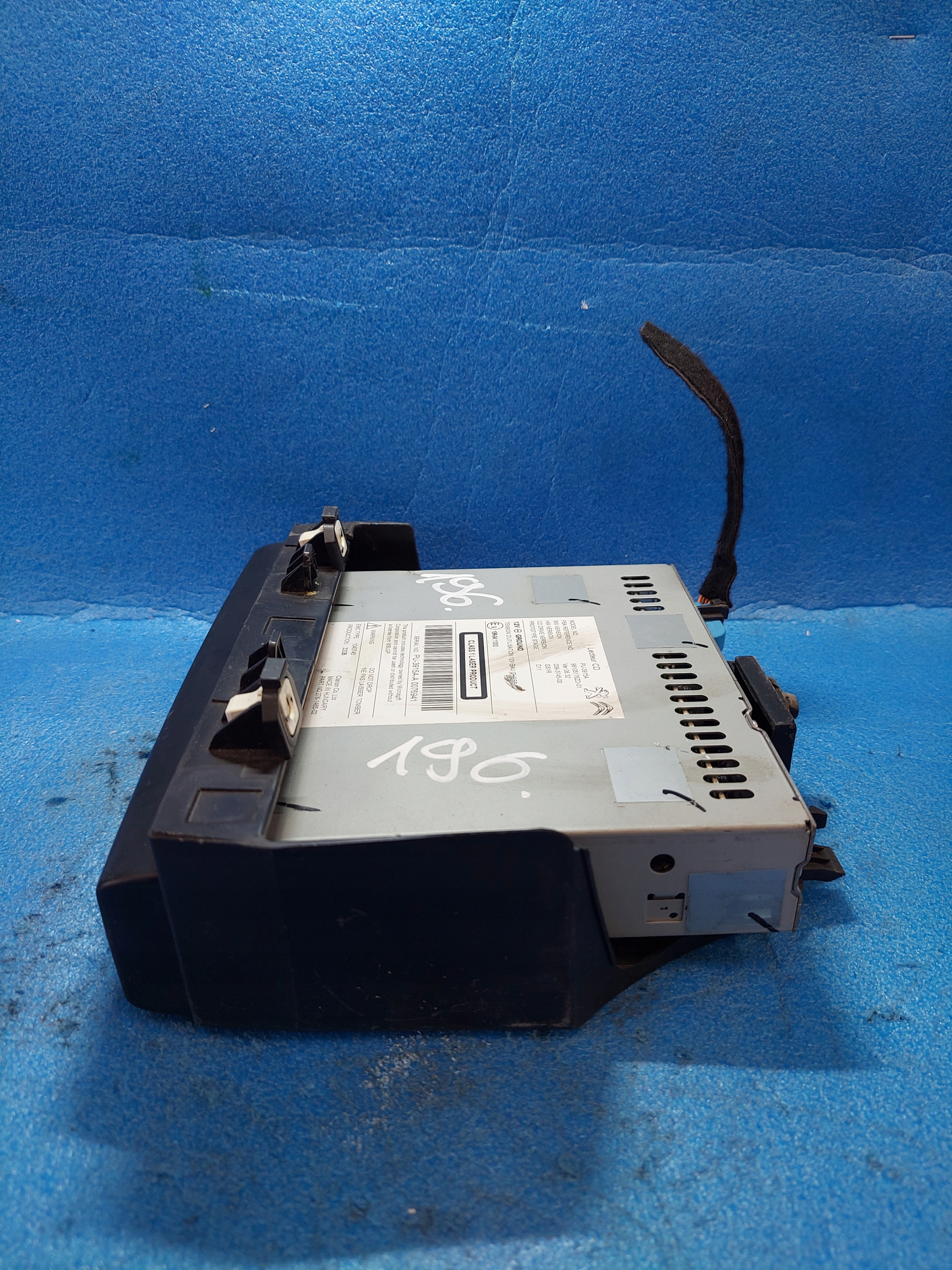 CARICATORE CD CD DVD PEUGEOT 208 e 98105176ZD-01