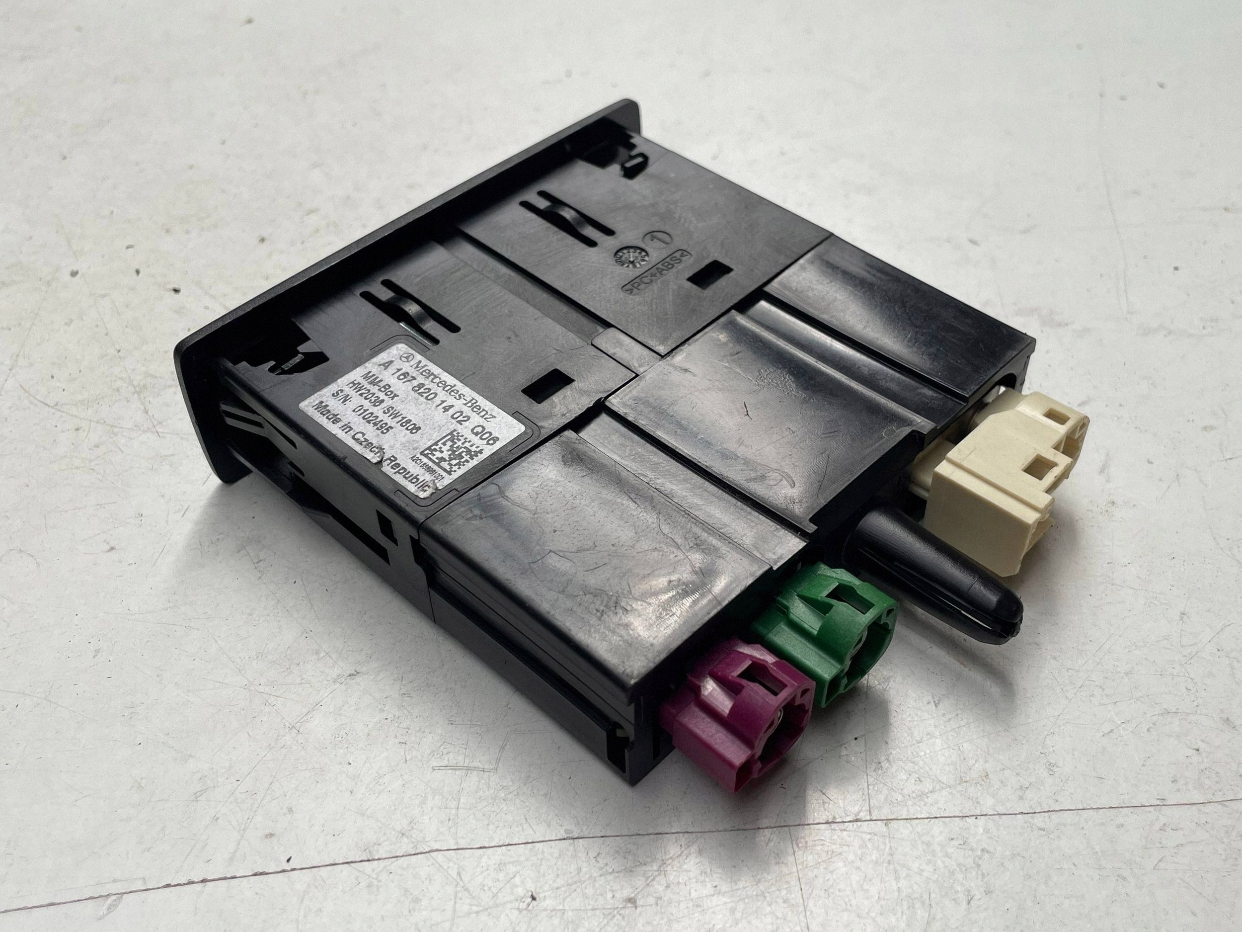MERCEDES W167 PORT USB 1678201402 !J