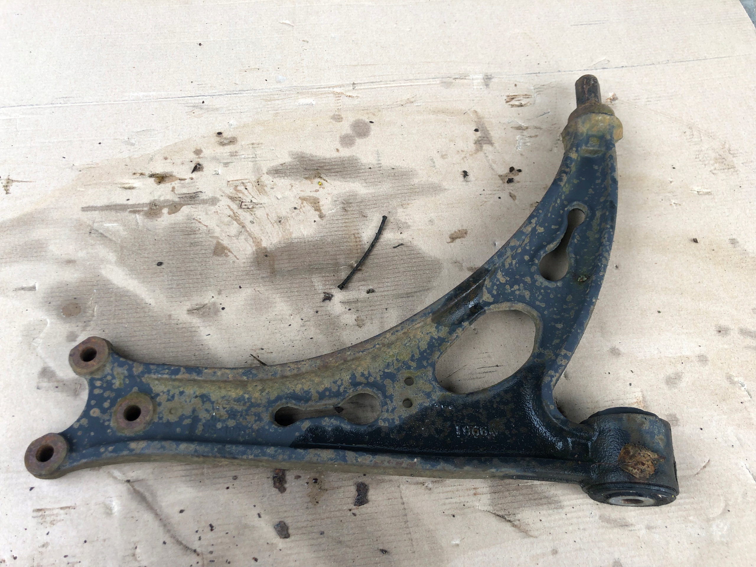 Querlenker VW SKODA AUDI 1K0407153G