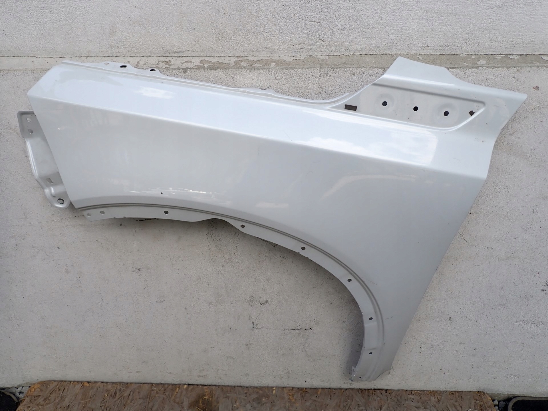 fender left front front SUZUKI VITARA 2 II LY 2015