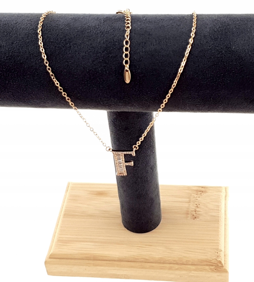 520 Złoty łańcuszek celebrytka 44cm literka F Splot Inny splot