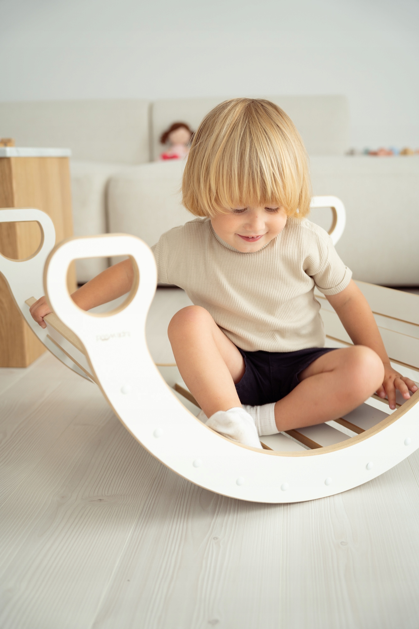 Solidny Bujak dla dziecka polski wytrzymały do zabawy biały grube drewno Marka Pozostałe