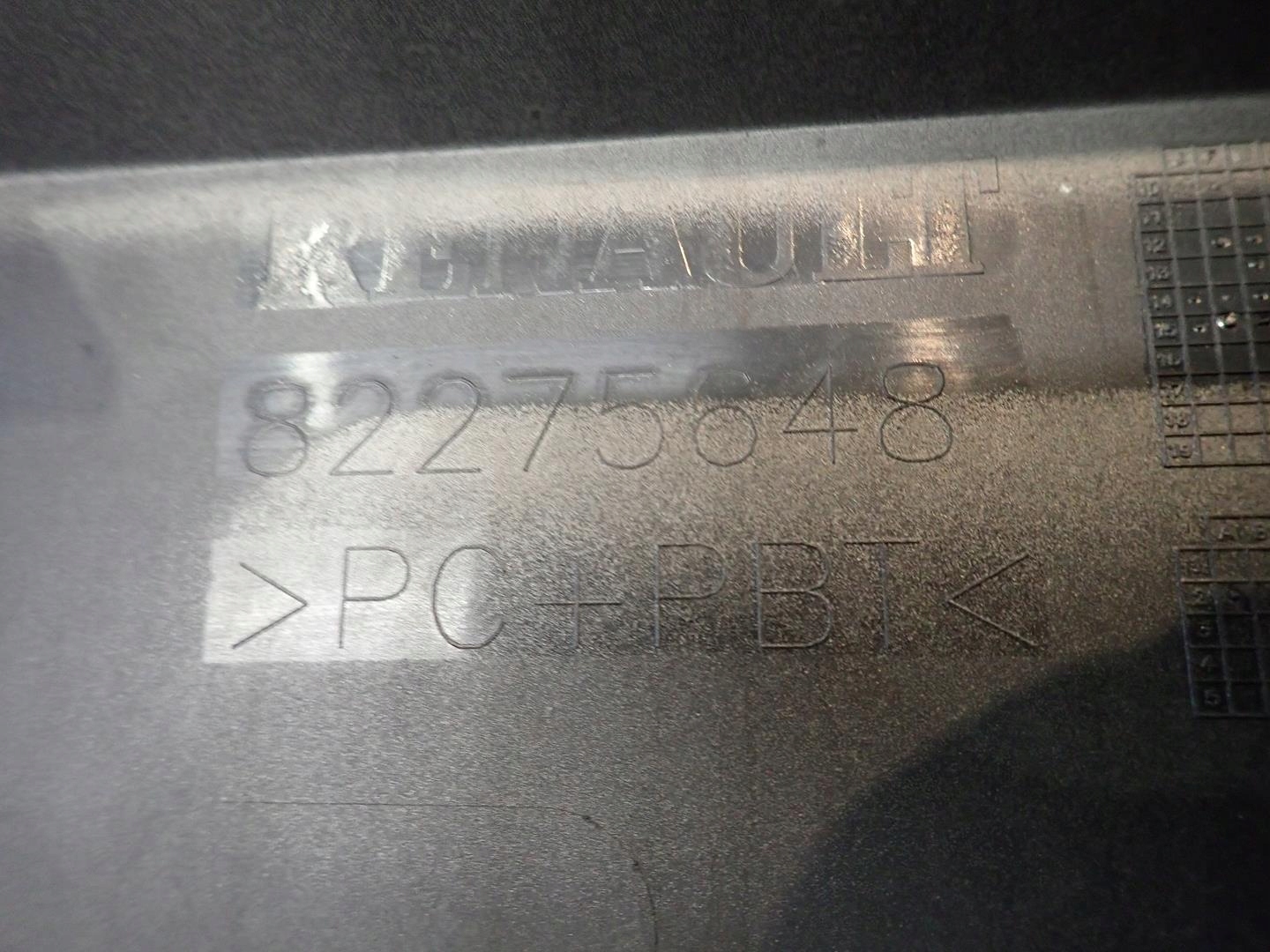 moulding grille RENAULT GAMA T RANGE 82275648