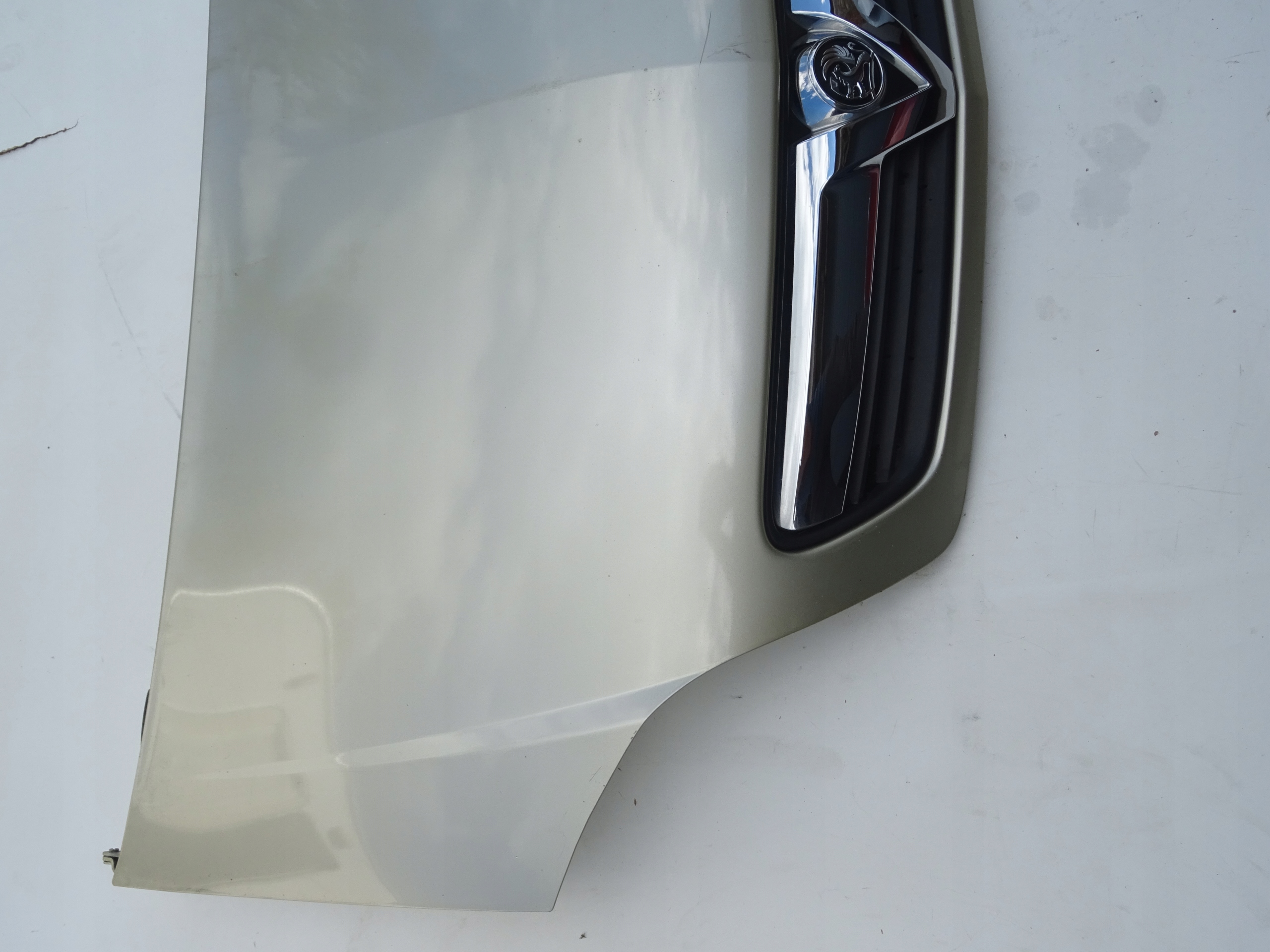 OPEL MERIVA A MASKA POKRYWA SILNIKA Z40M Producent części Opel OE