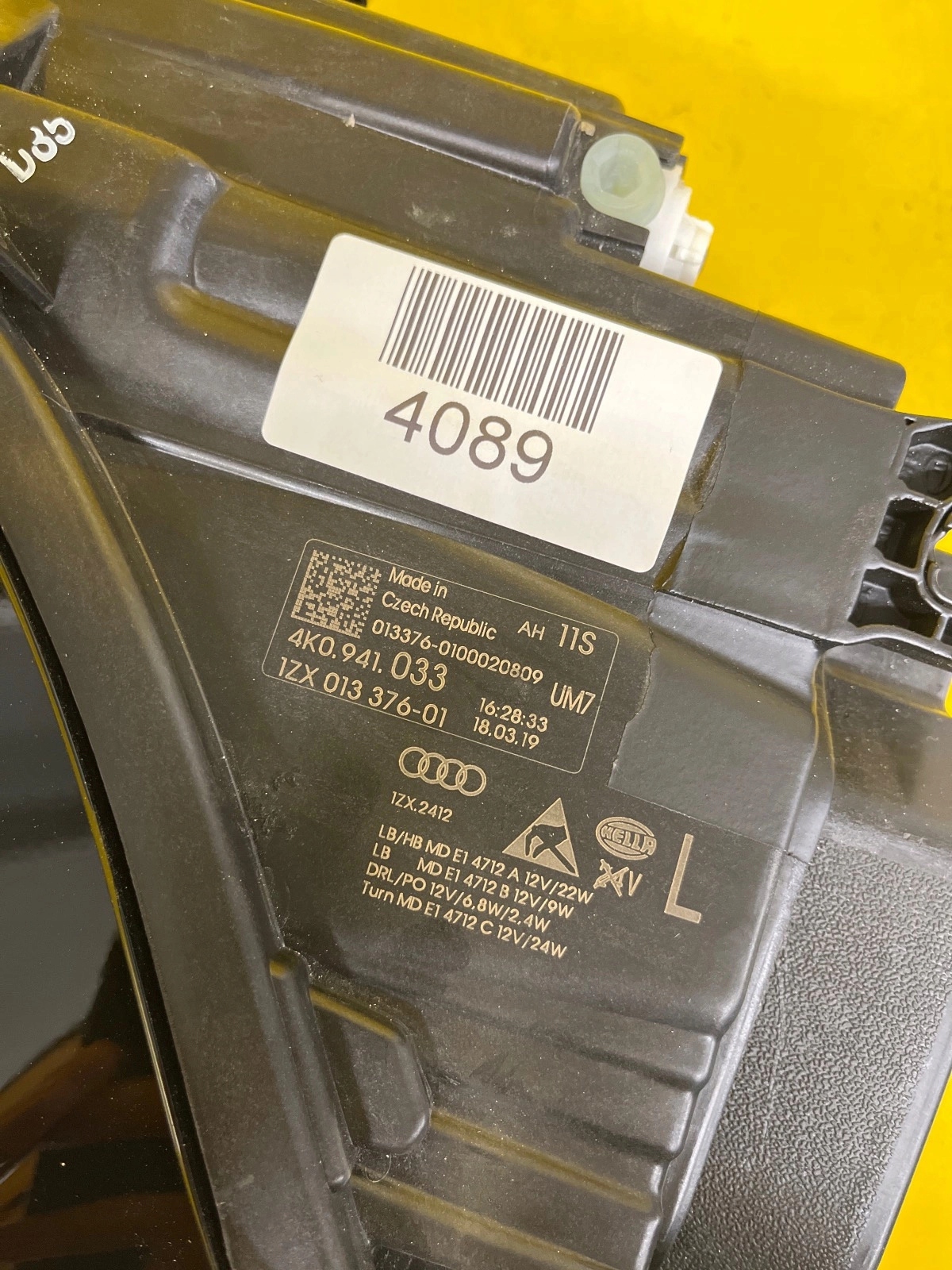 REFLEKTOR links AUDI A6 C8 FULL LED 4K0941033
