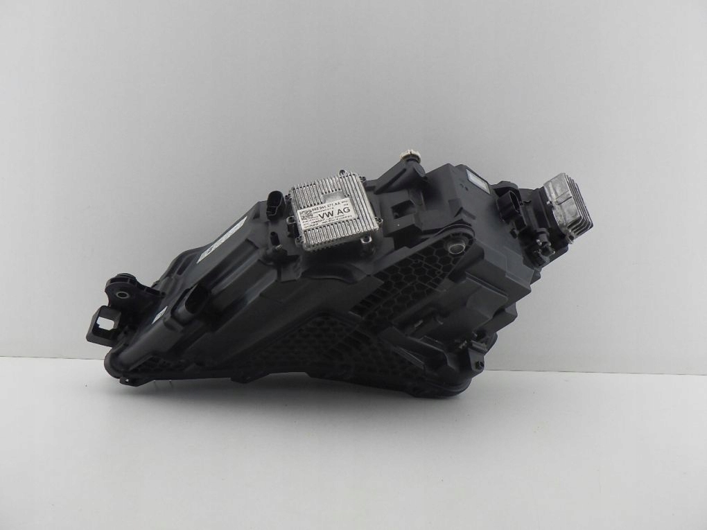 SKODA SUPERB LIFT III 3V0 3V1 FULL LED 19- light front right