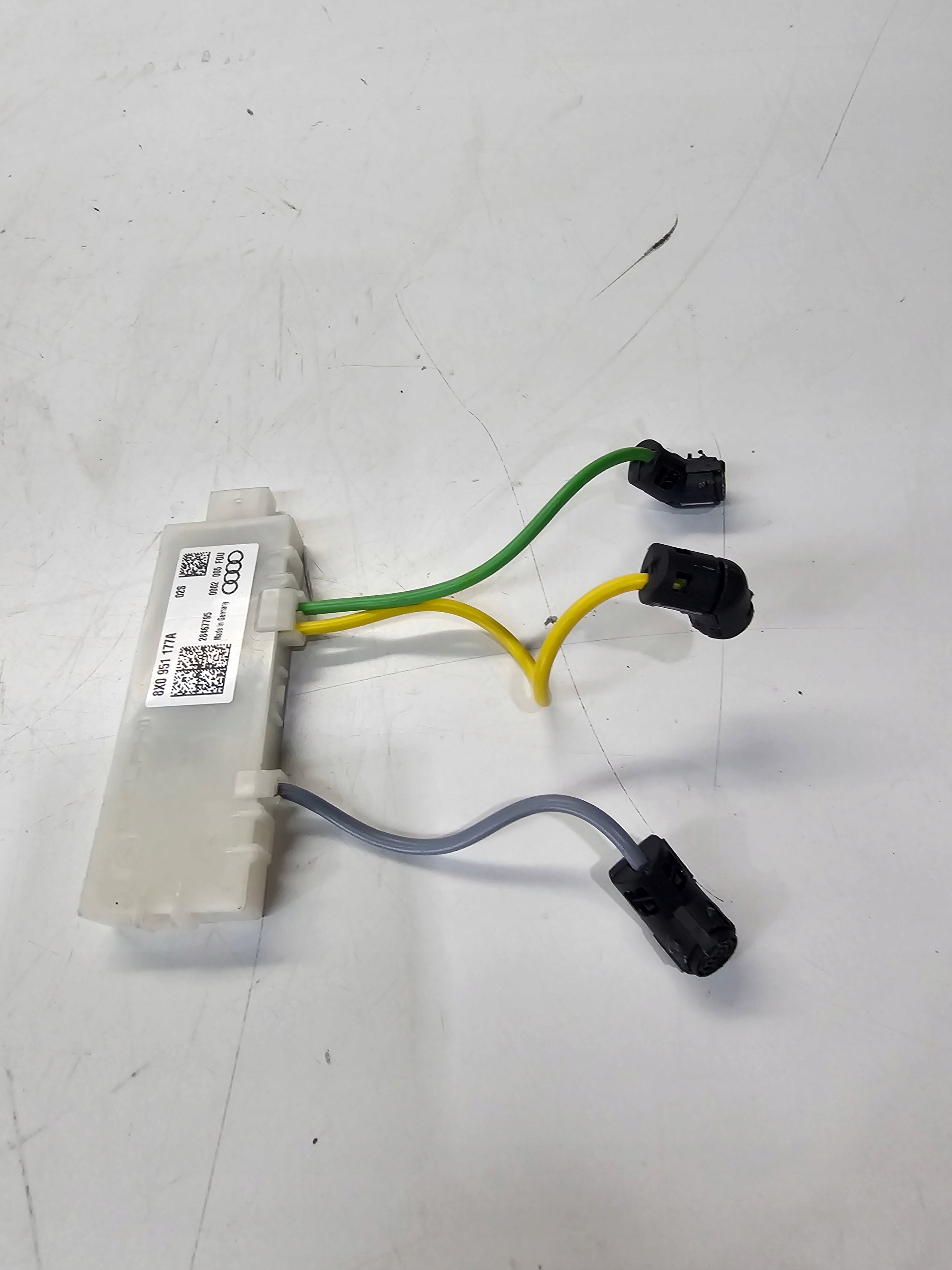 sensor RUCHU cabs AUDI A1 8X LIFTQ3 8U 8X0951177A