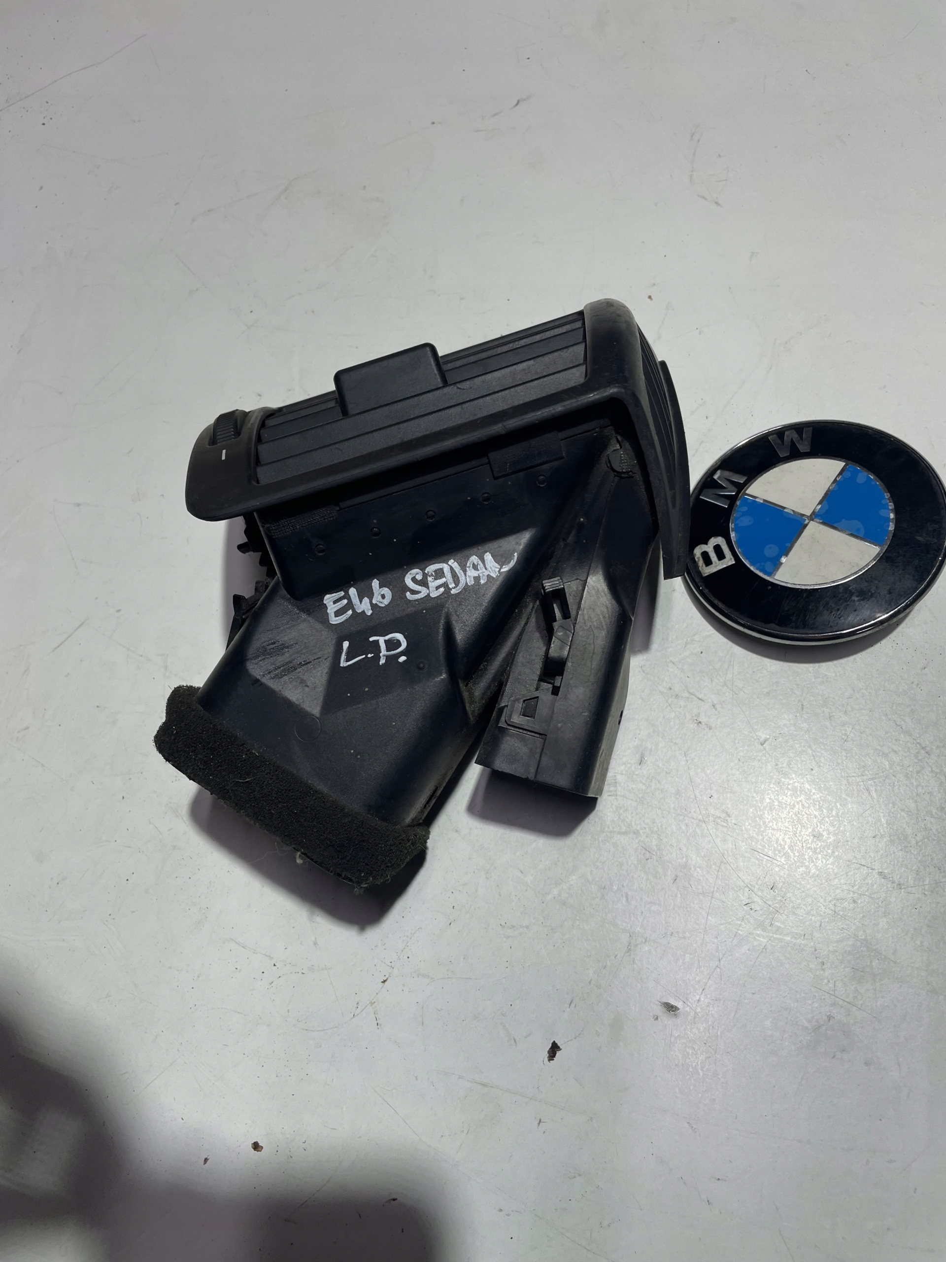 grid air conditioning devices left front BMW E46 8 361 897