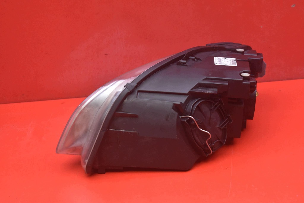 REFLEKTOR right light front EU 8E0941004AJ AUDI A4 B7 04-08