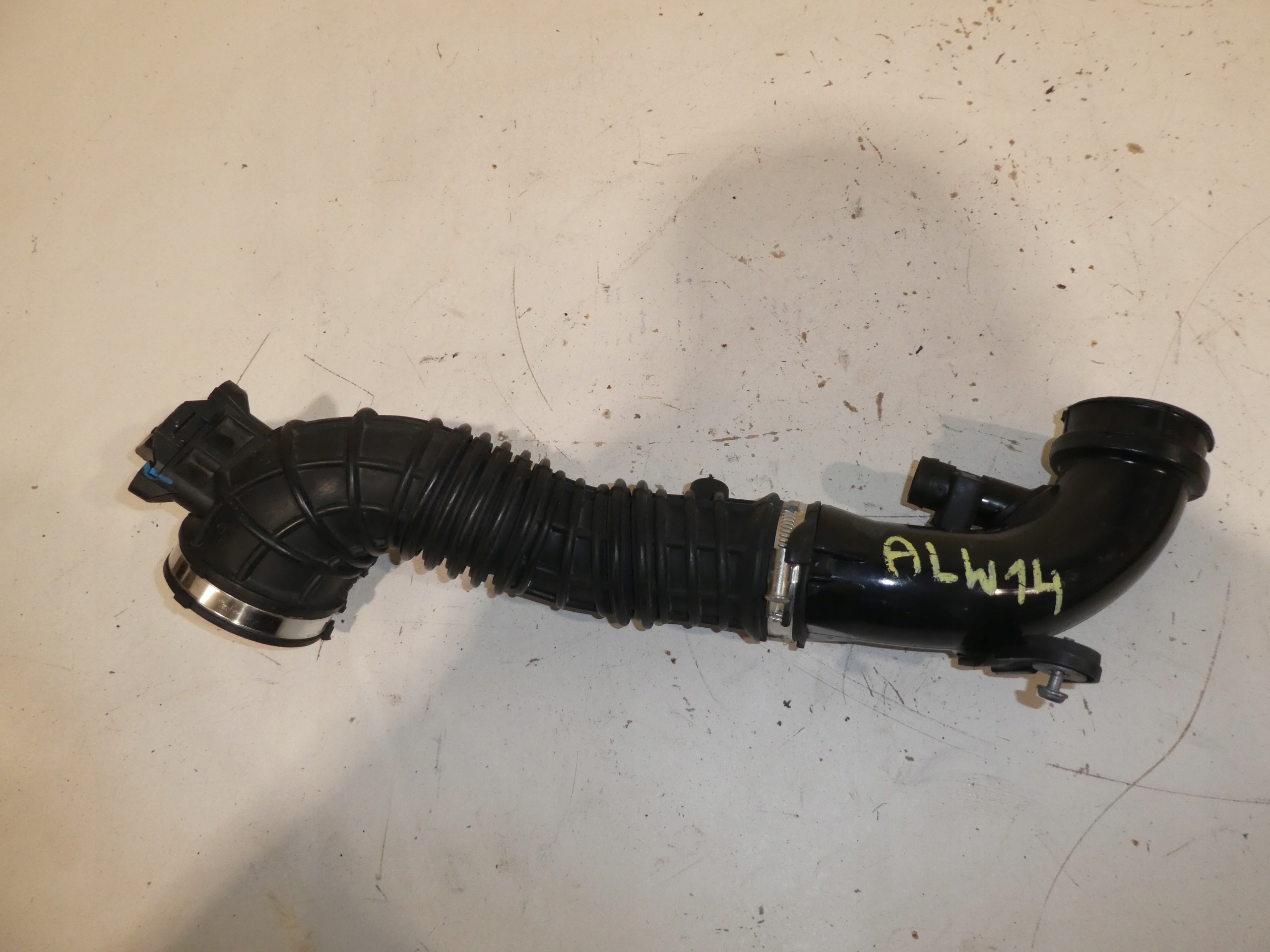 PRIJENOS CIJEV INTERKULER VW T5 T6 7E0129654P