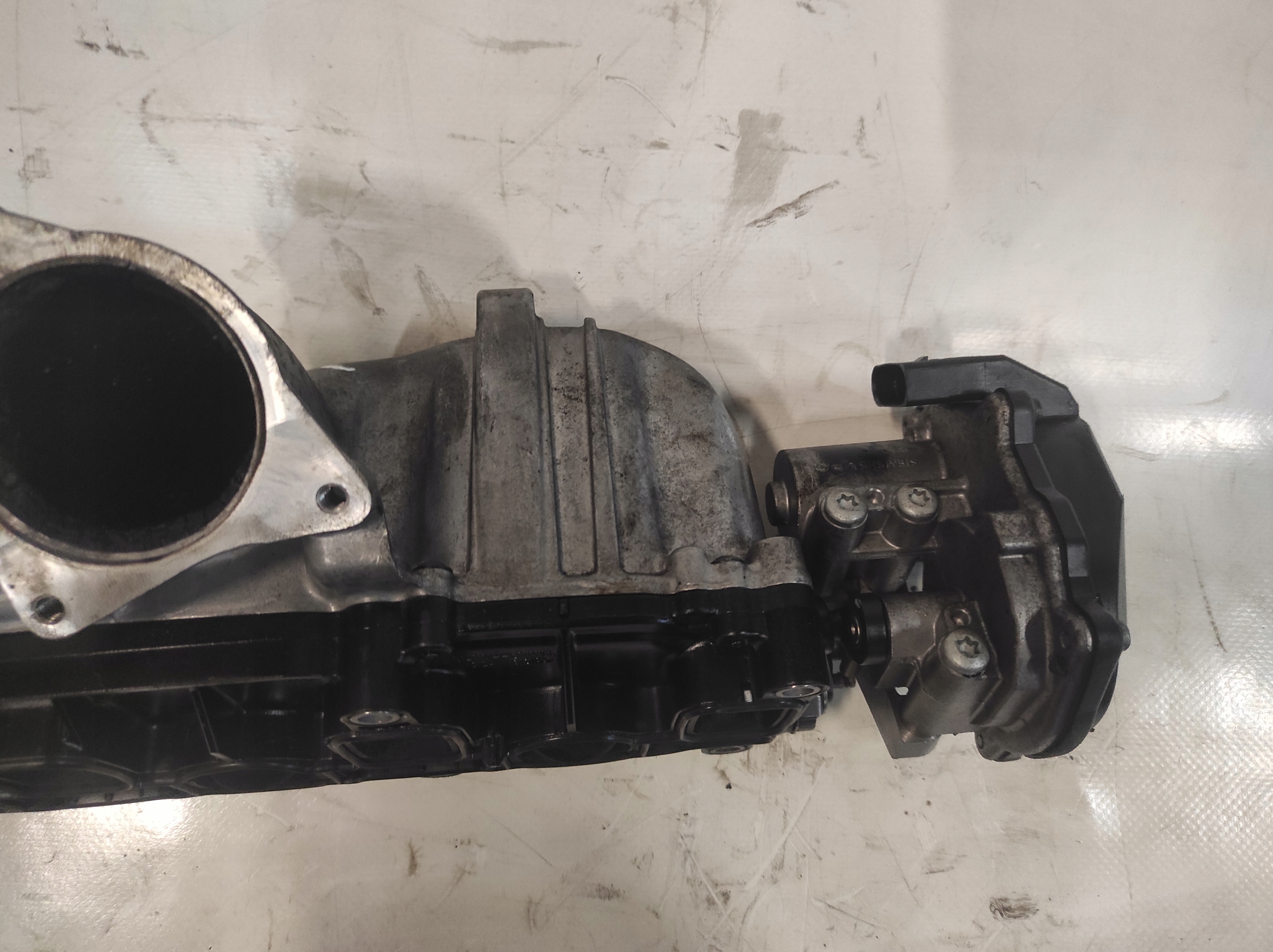 intake manifold regulator KLAP AUDI A4 B8 2.0 TDI